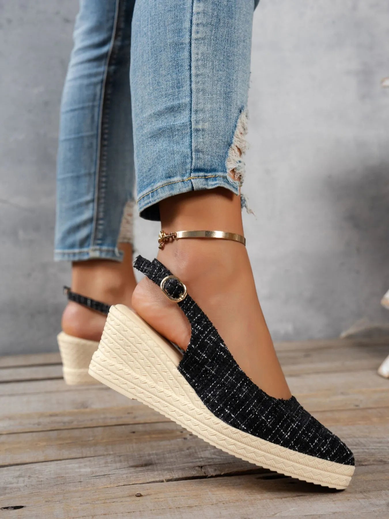 Point Toe Wedge Sandals