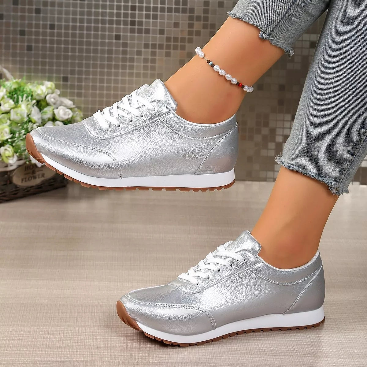 Round Toe Lace Up Sneakers