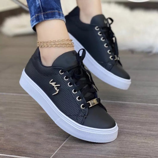 Lace Up Round Toe Sneakers