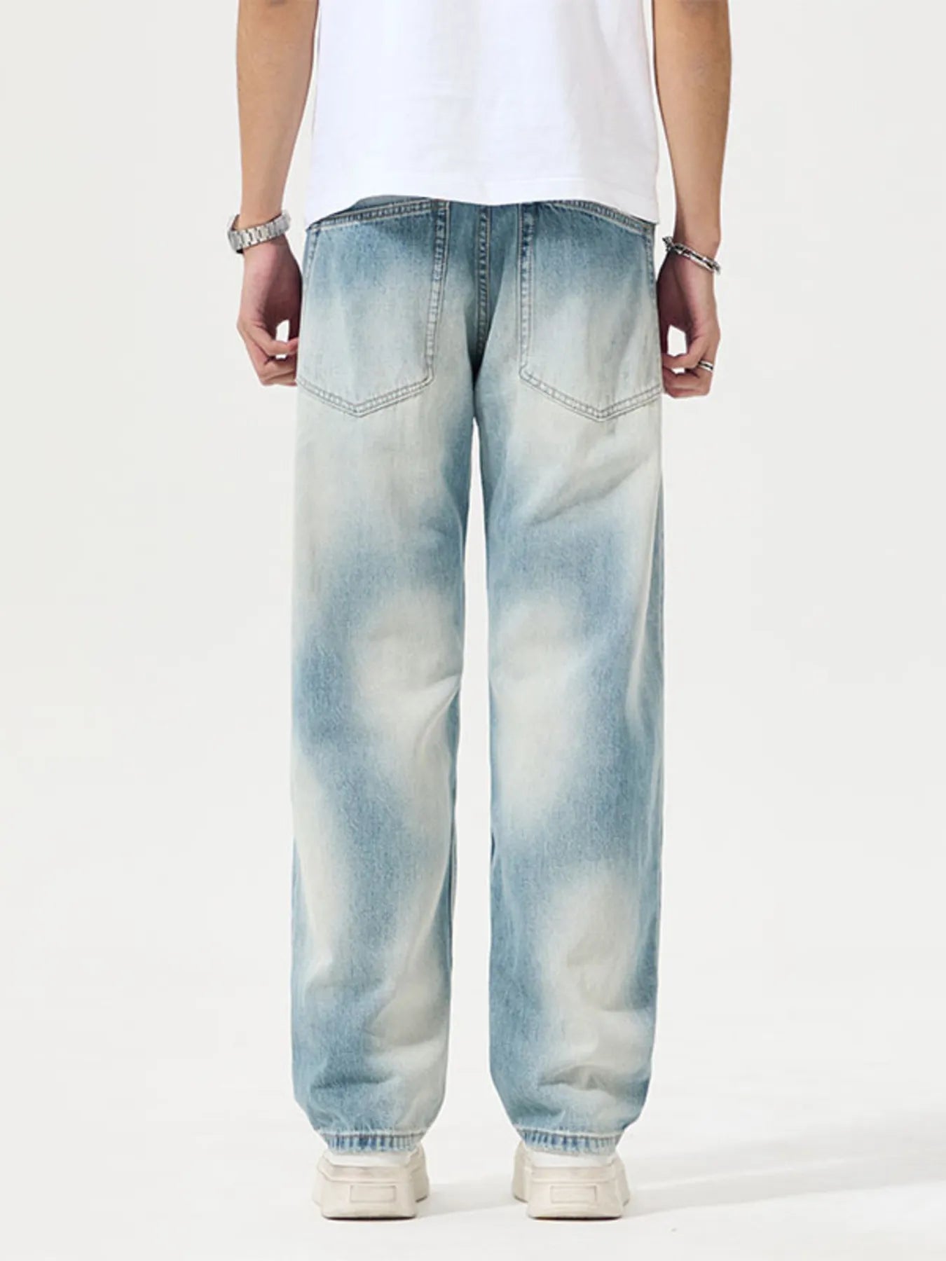 Men's Distressed Relaxed Fit Jeans