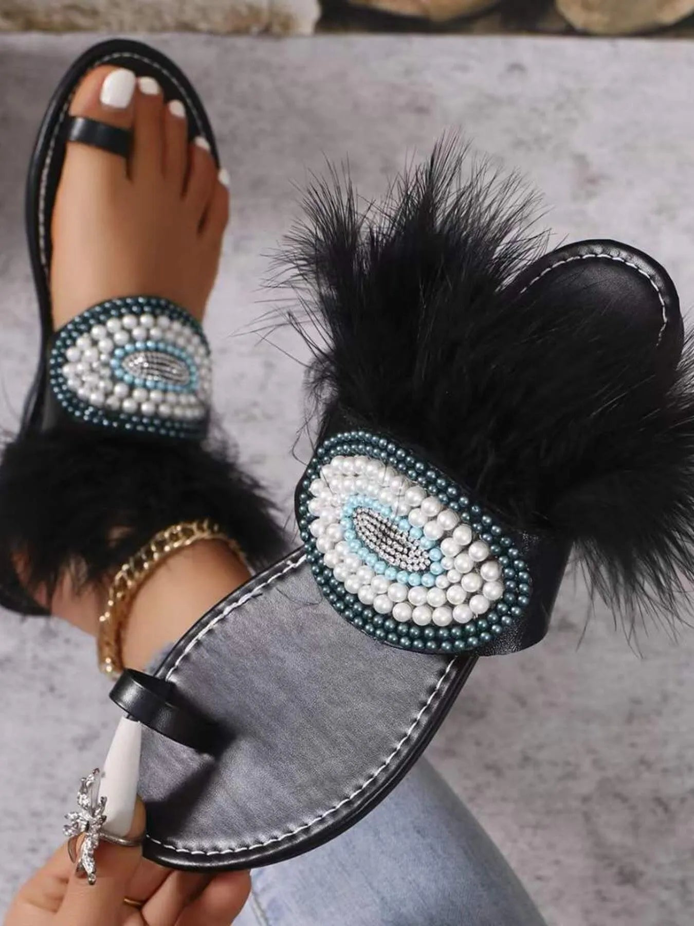 Toe Loop Fur Trim Flat Sandals