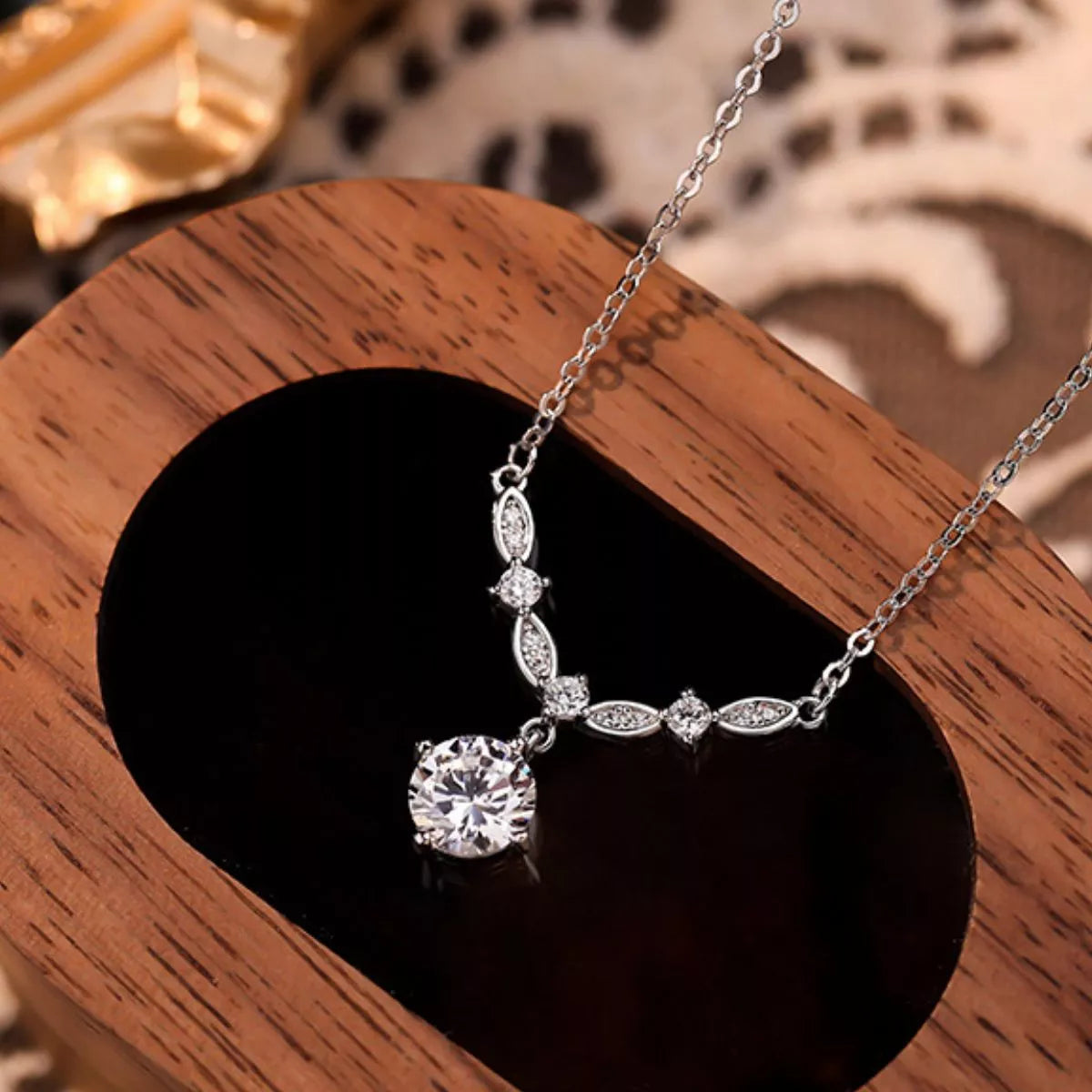 925 Sterling Silver Zircon Pendant Necklace