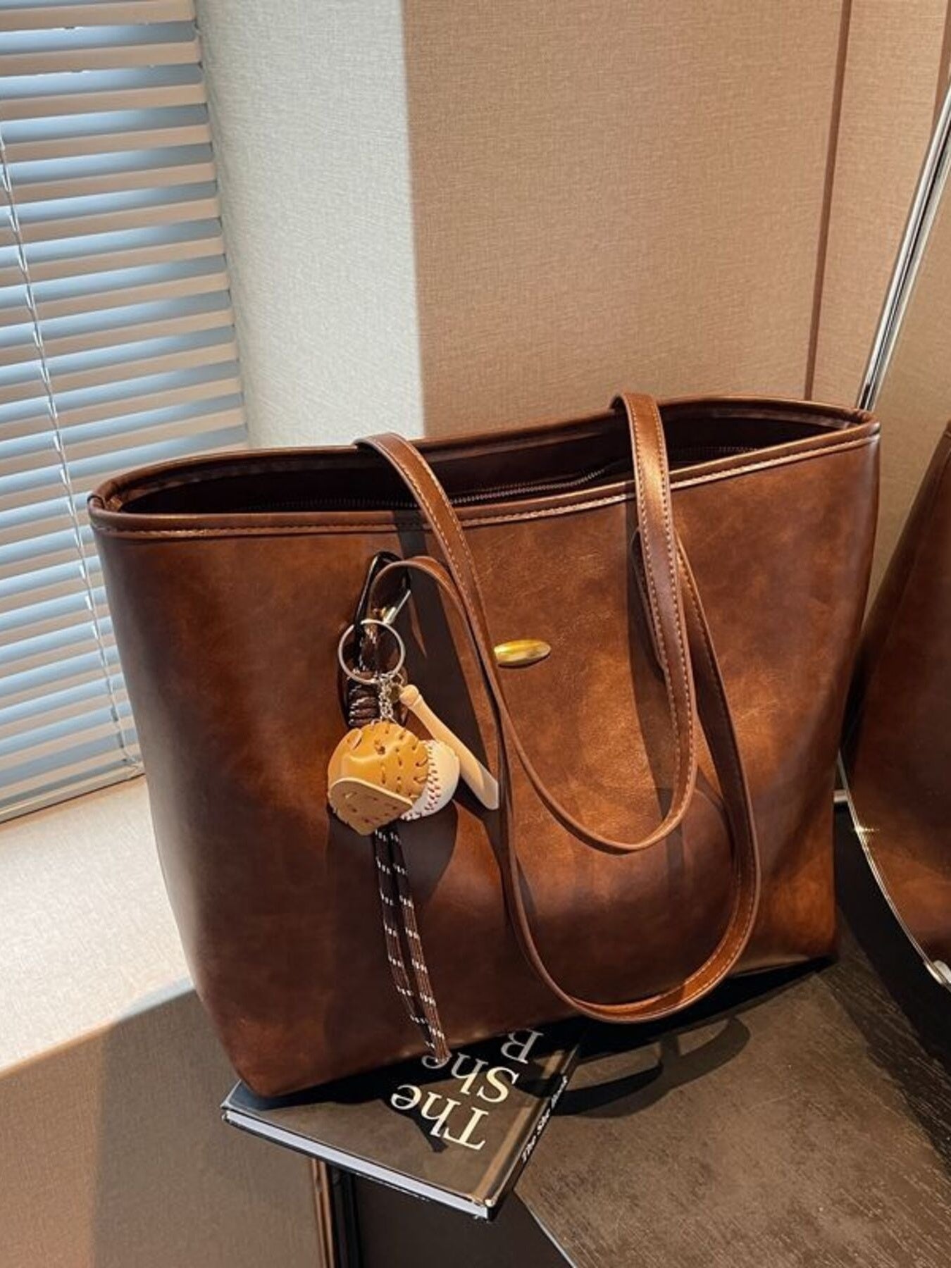 Vintage Style Leather Tote Bag