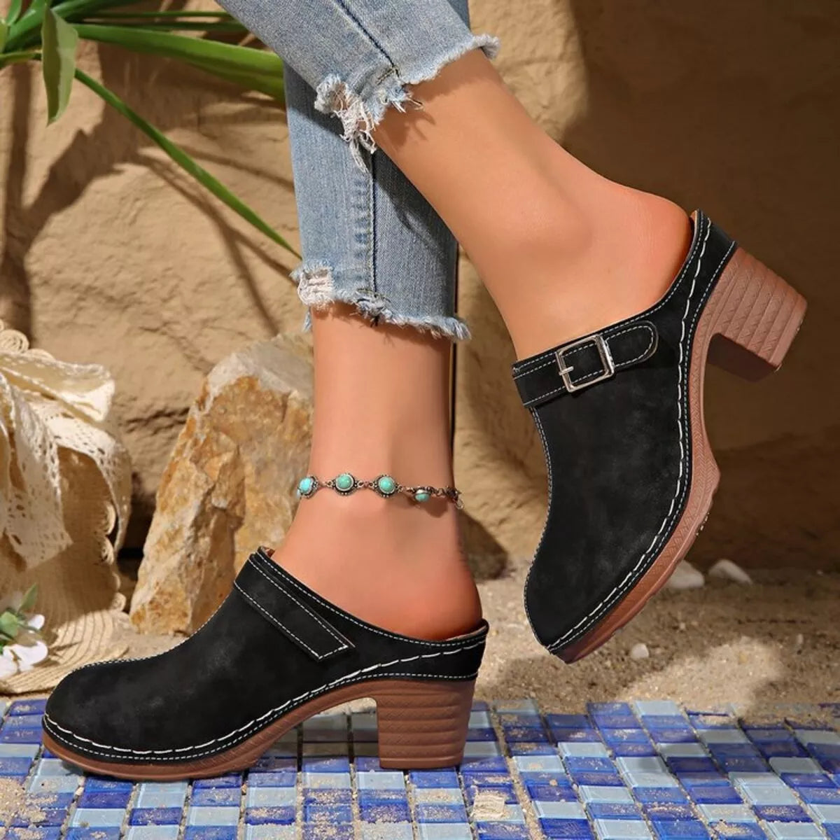 Round Toe Block Heel Sandals