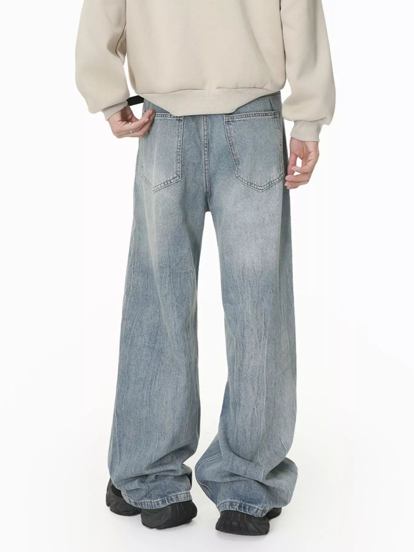 Men's Loose Fit Washed Jeans