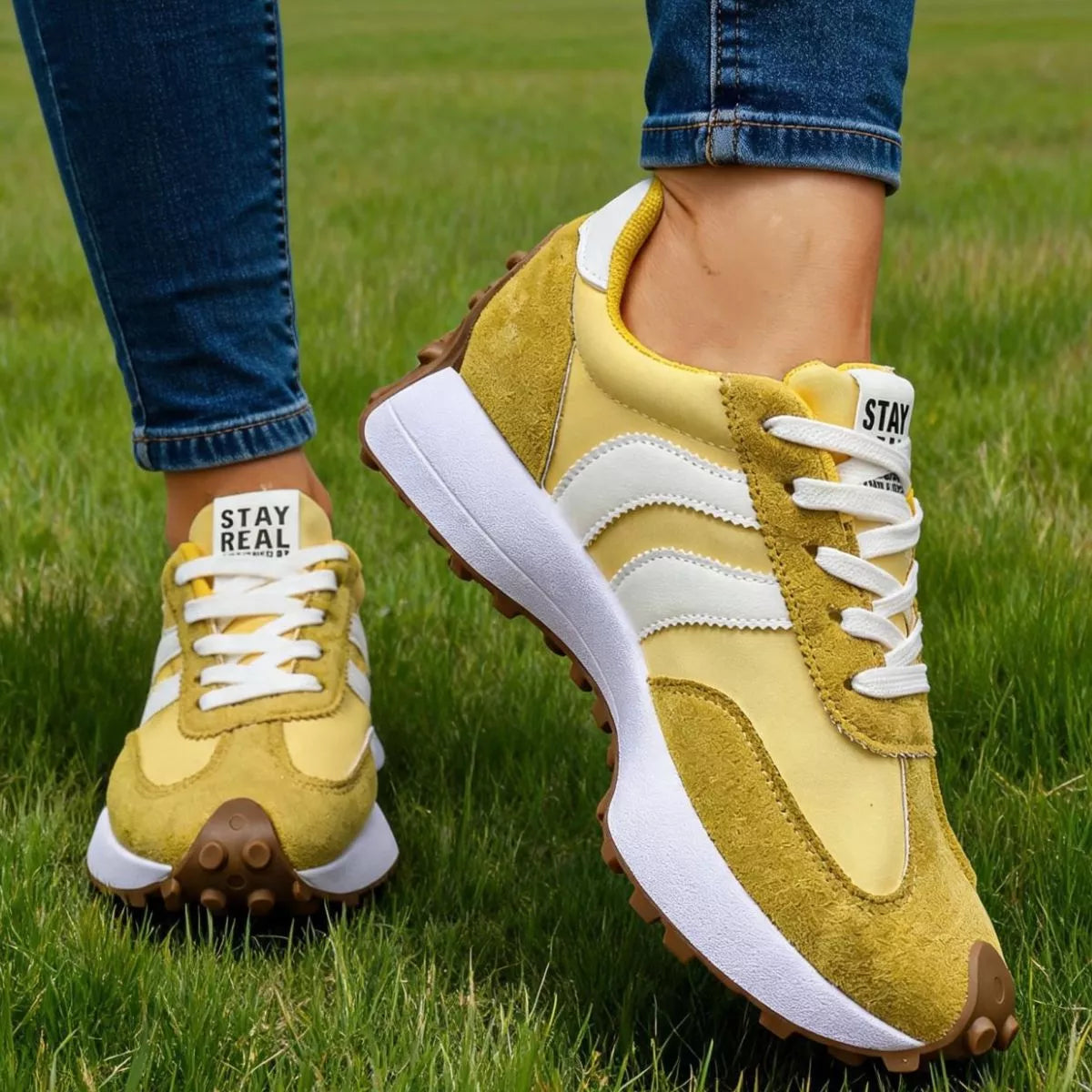 Lace Up Round Toe Sneakers