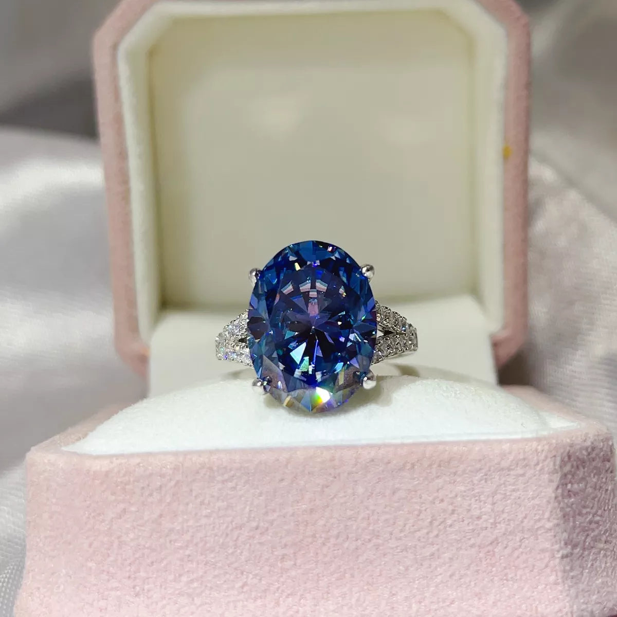 10 Carat Moissanite 925 Sterling Silver Ring