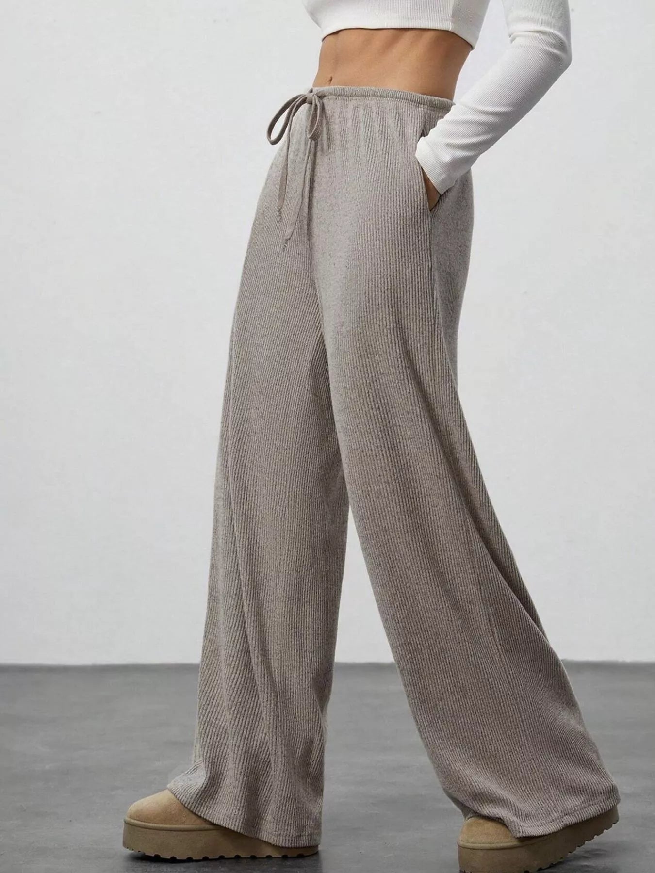 Relaxed Fit Drawstring Pants