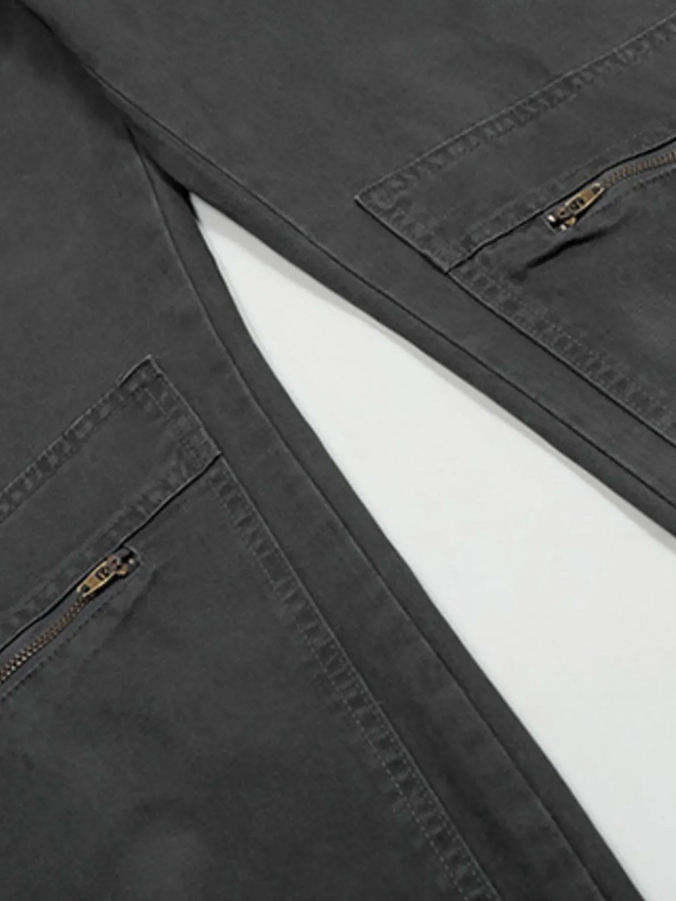 Men's Oversized Wide Leg Jeans with Multiple Pockets