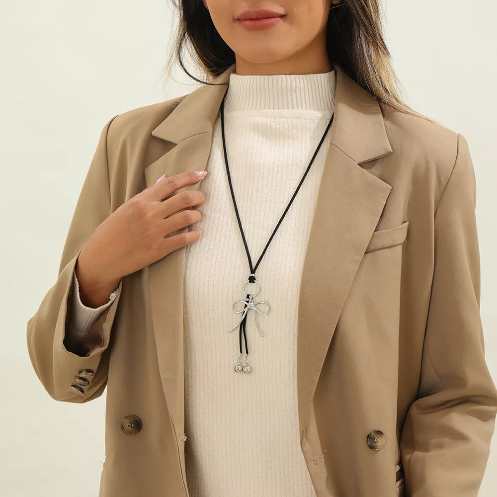 Elegant Bow Pendant Necklace