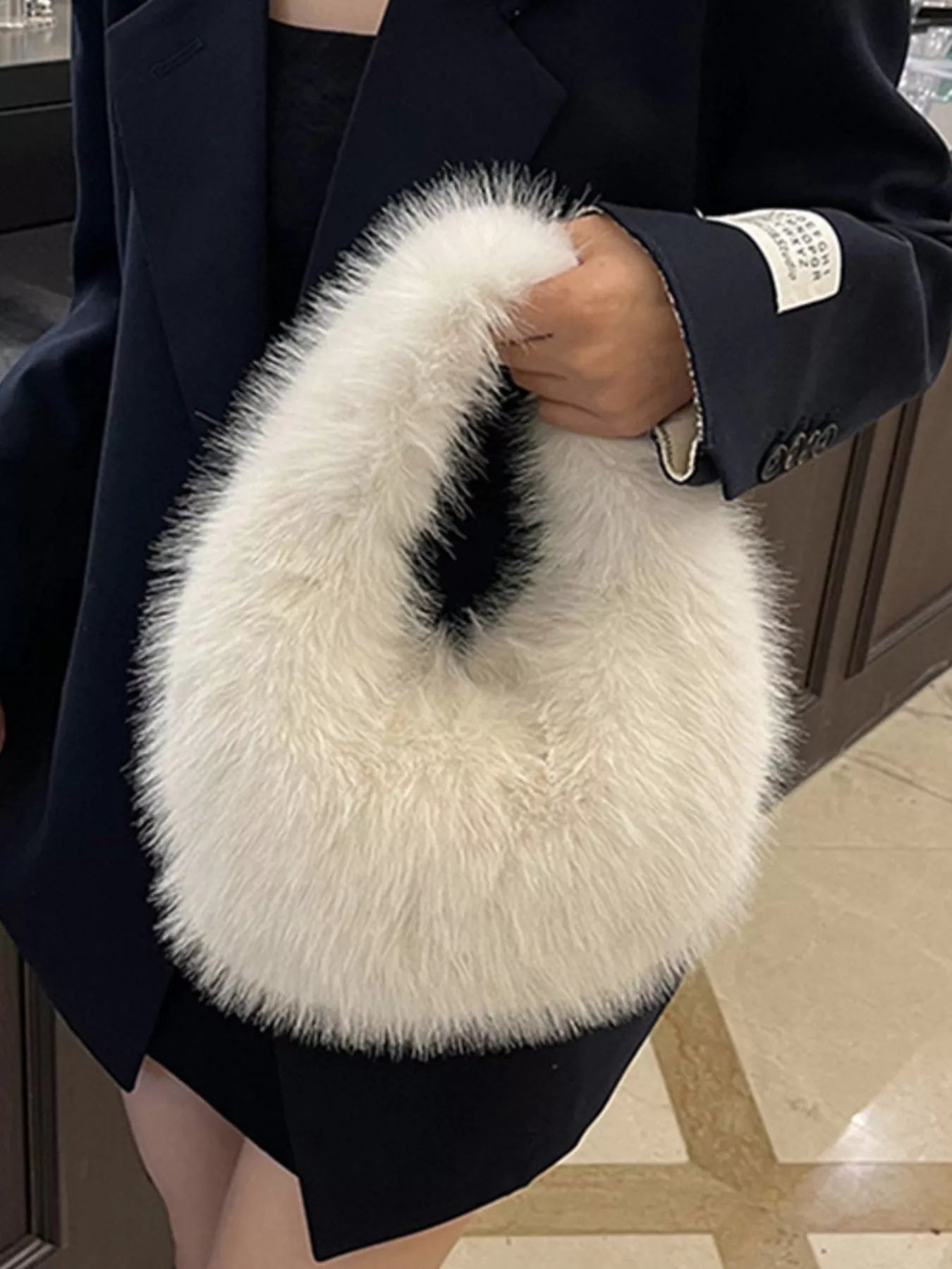Fluffy Solid Color Handbag