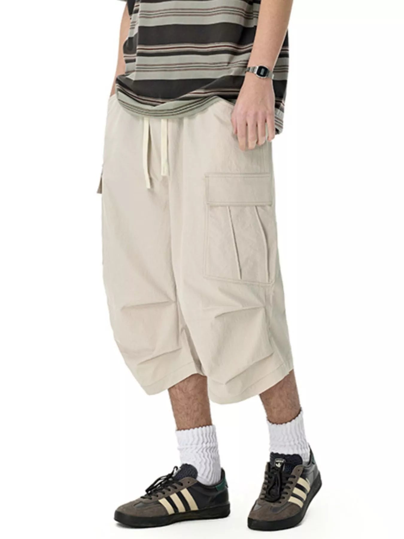 Men's Loose-Fit Cargo Shorts