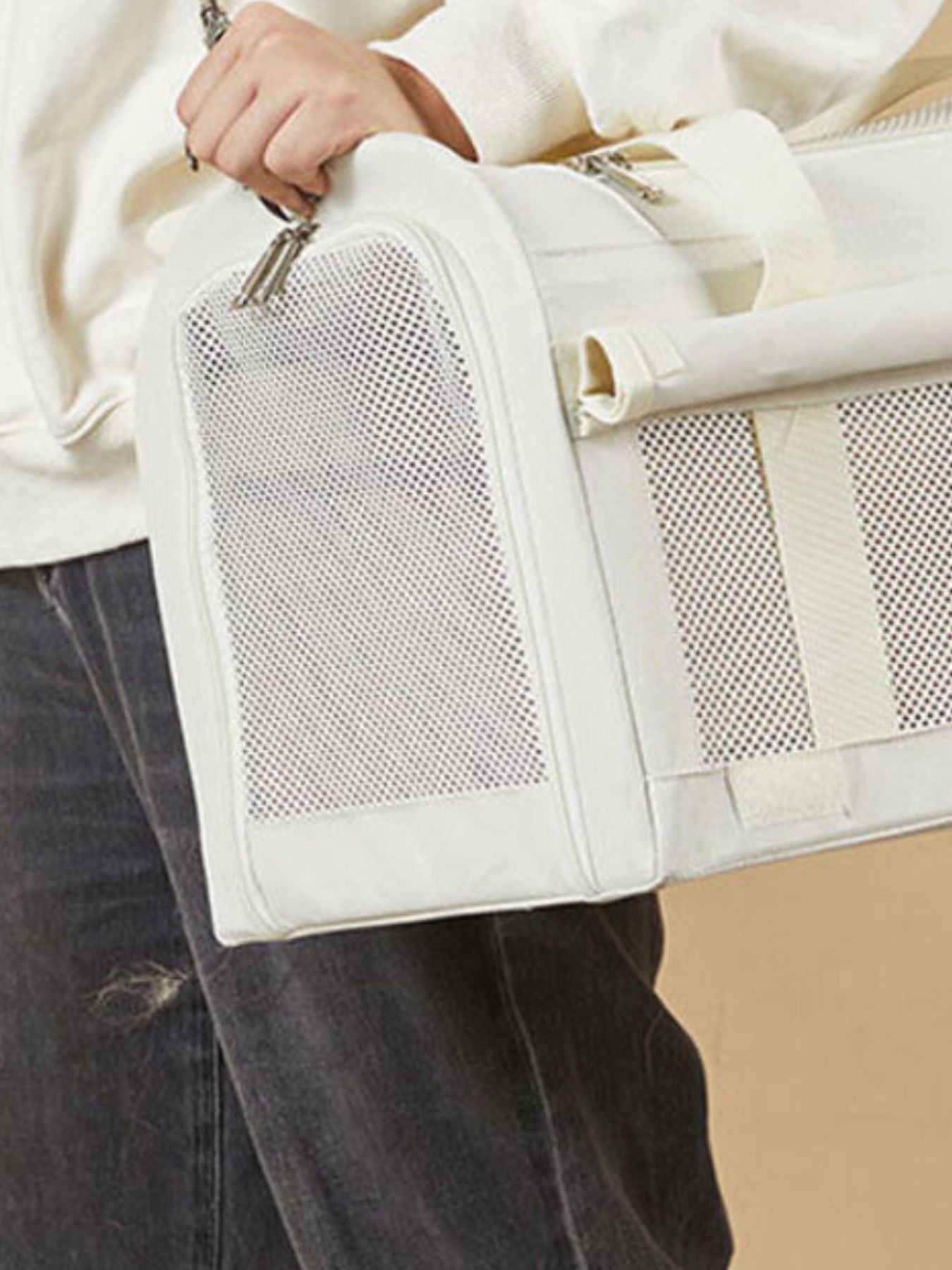 Comfortable & Breathable Pet Carrier Bag