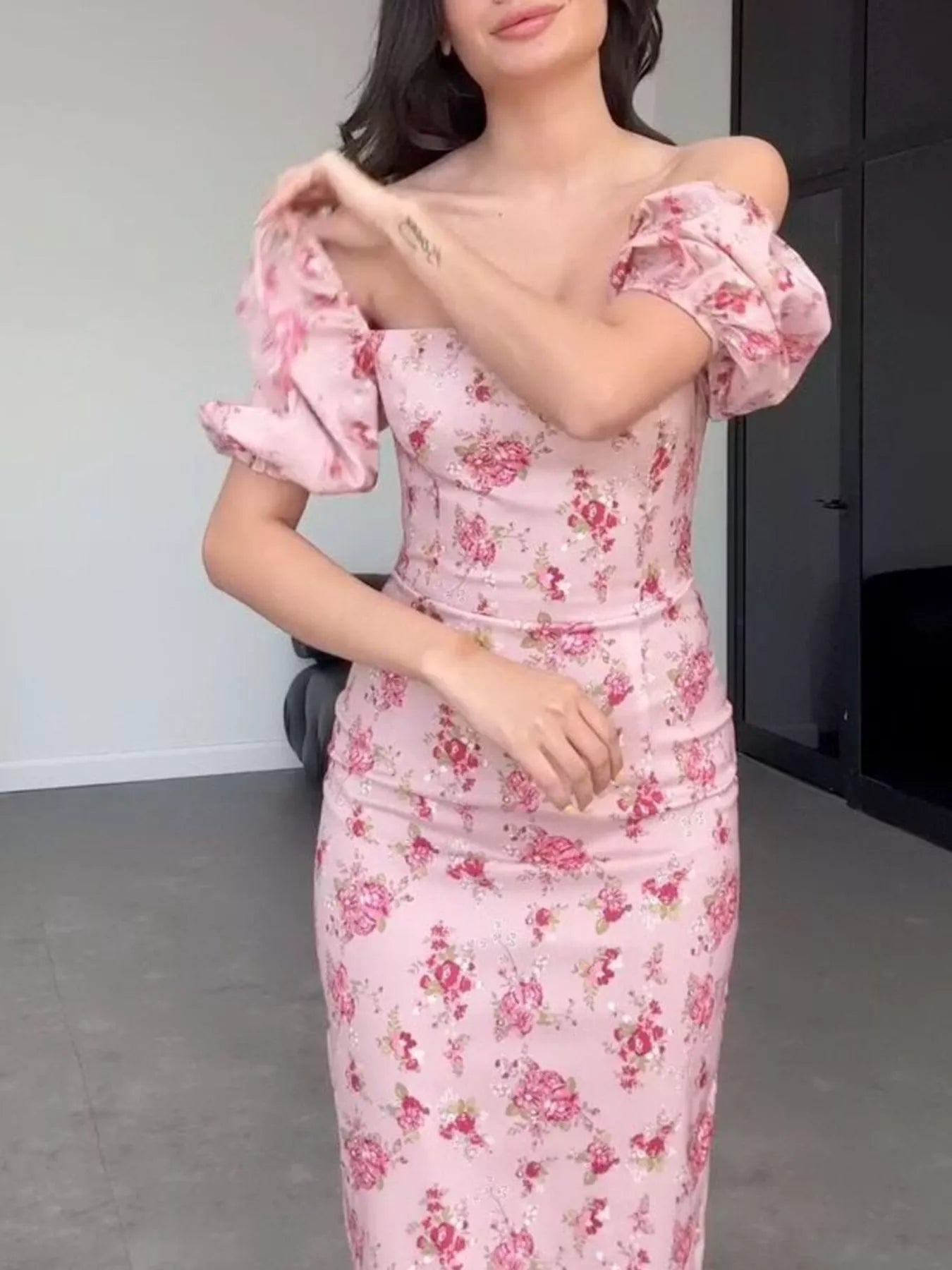 Floral Puff Sleeve Ruched Midi Dress