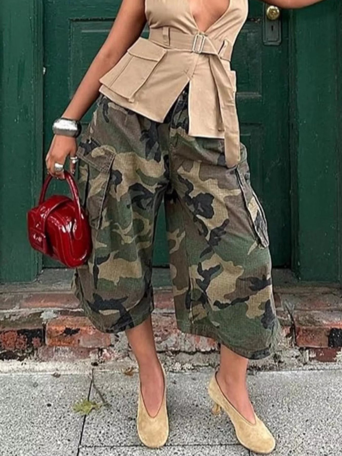 Camouflage Cargo Cropped Pants
