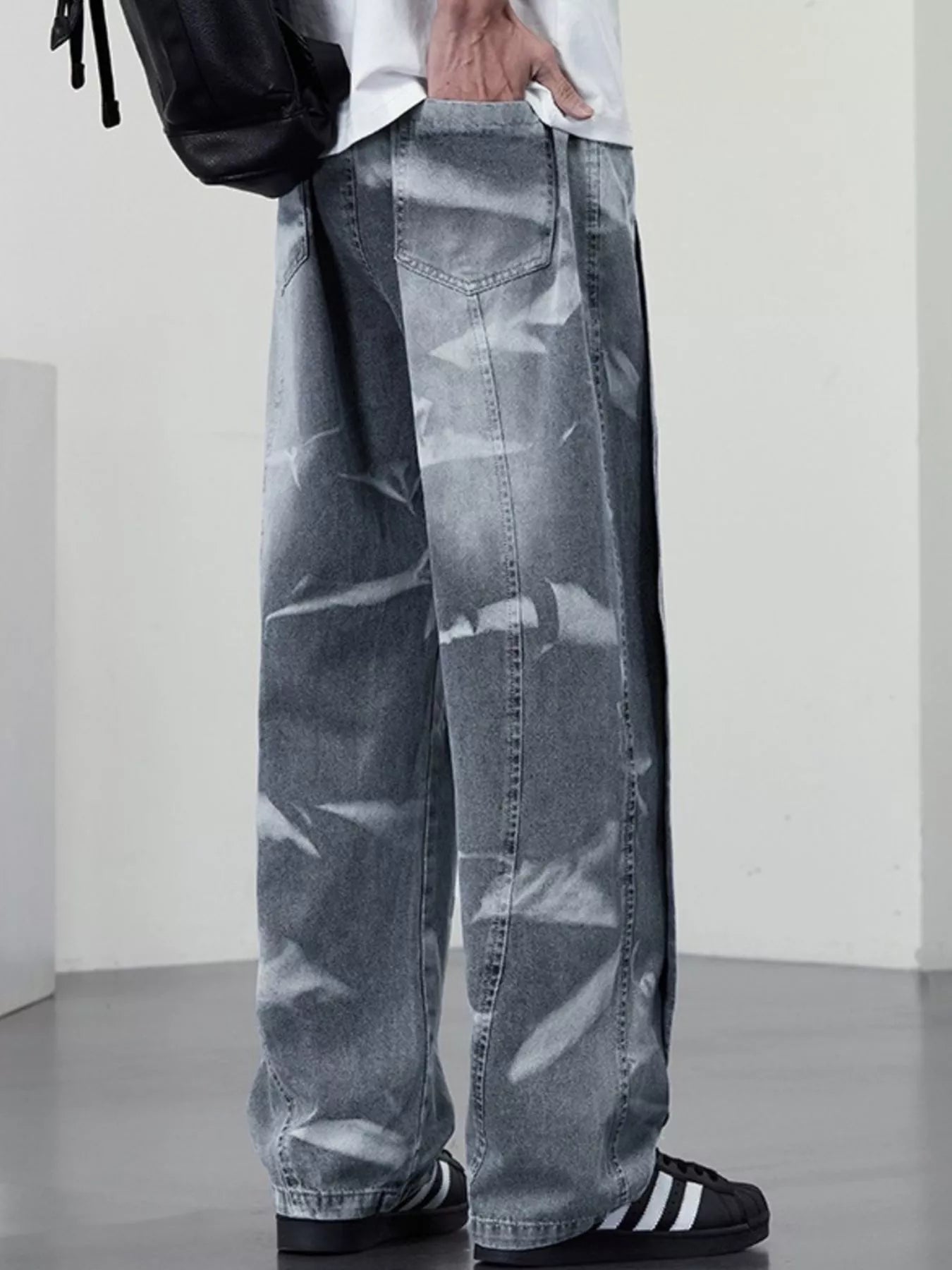 Men's Plus Size Washed Wide-Leg Jeans
