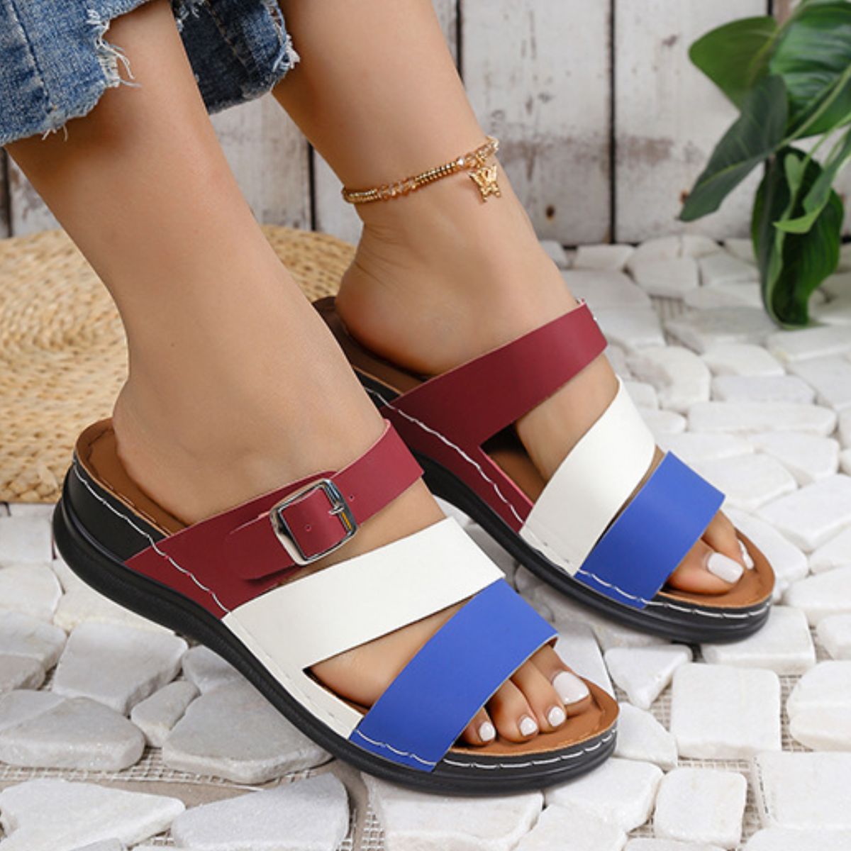 Color Block Adjustable Buckle Comfort Sandals