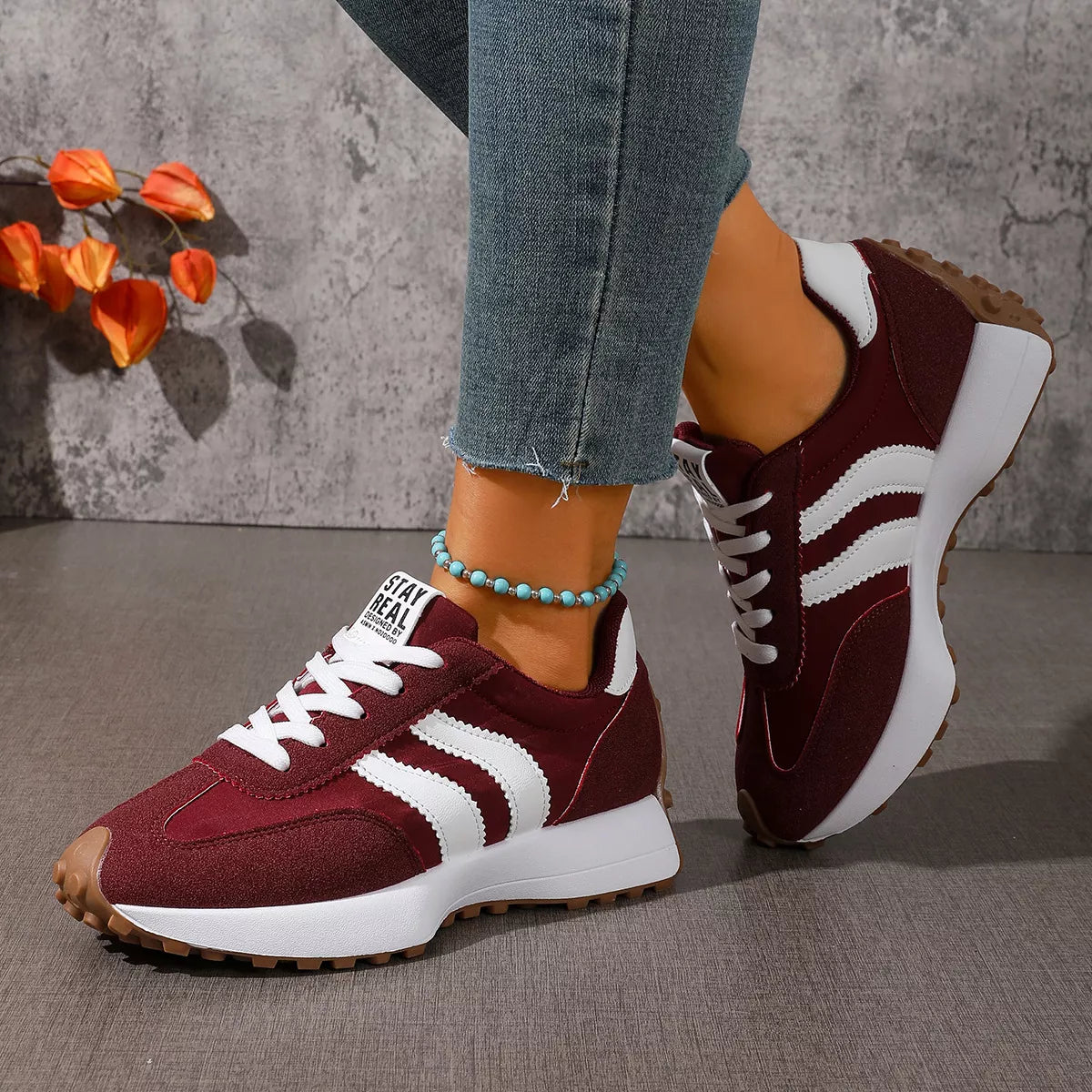 Lace Up Round Toe Sneakers