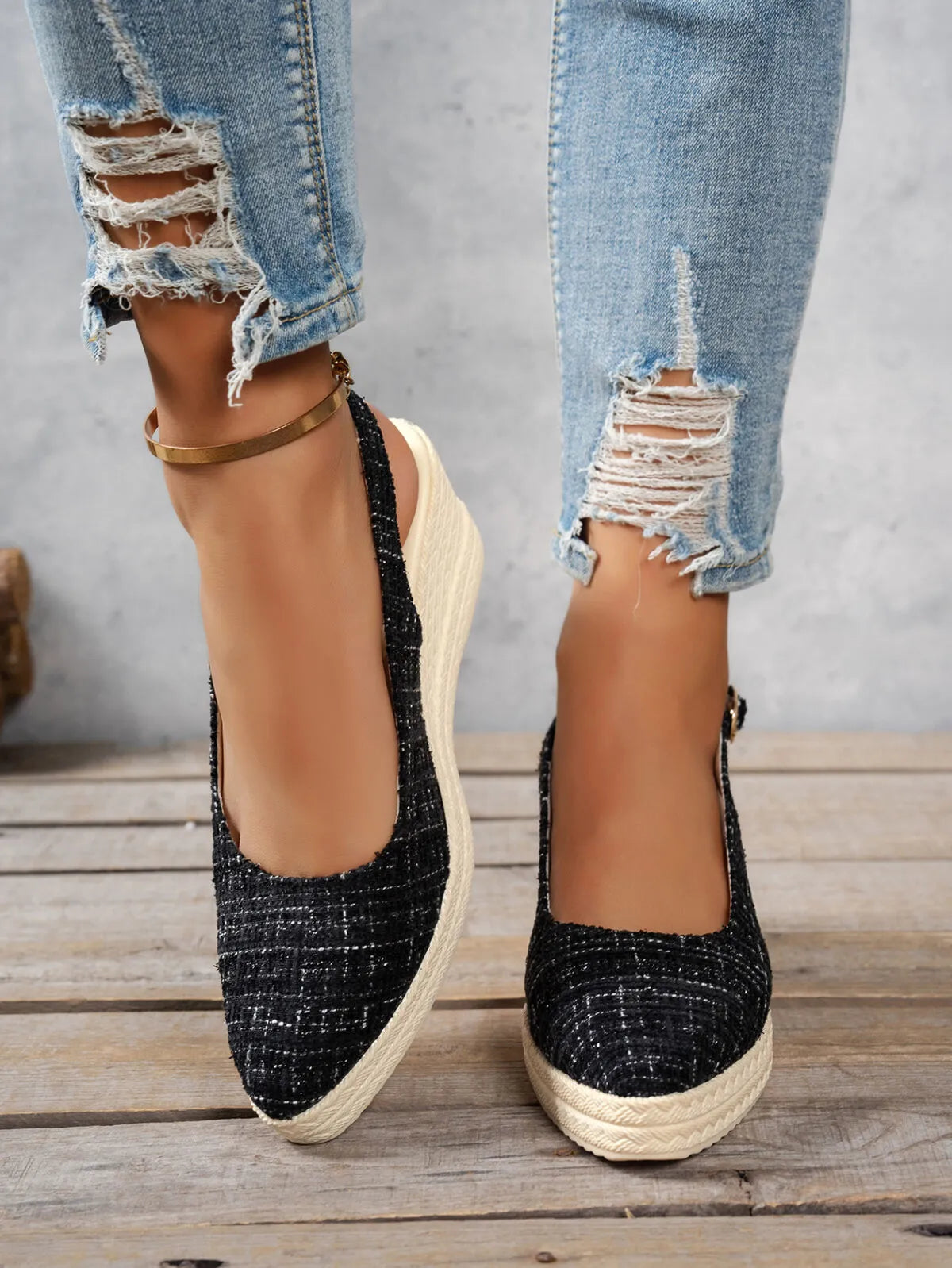 Point Toe Wedge Sandals