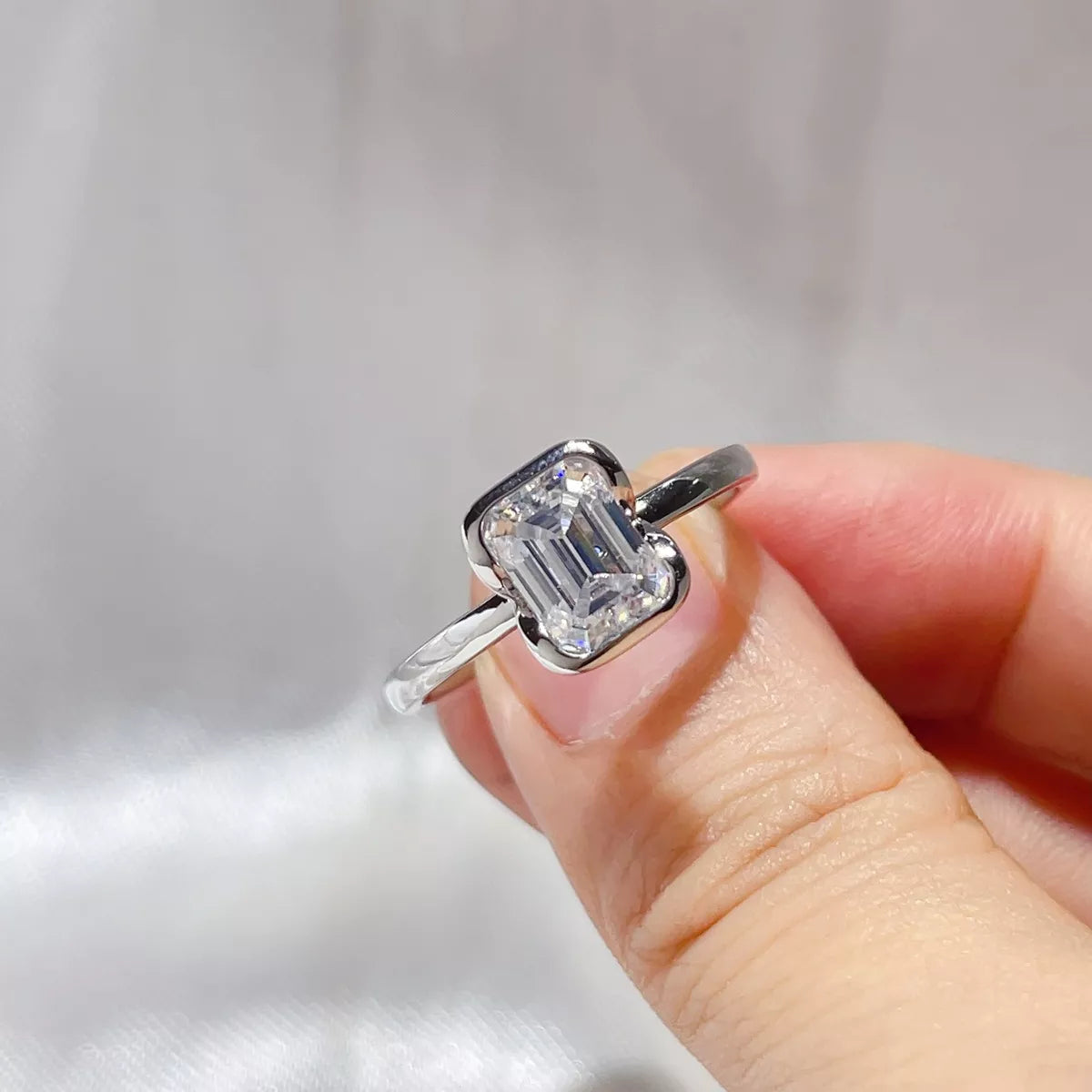 2 Carat 925 Sterling Silver Moissanite Ring