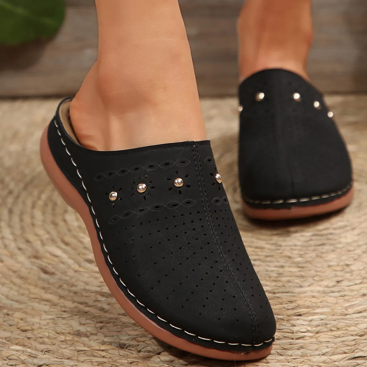Round Toe Wedge Sandals