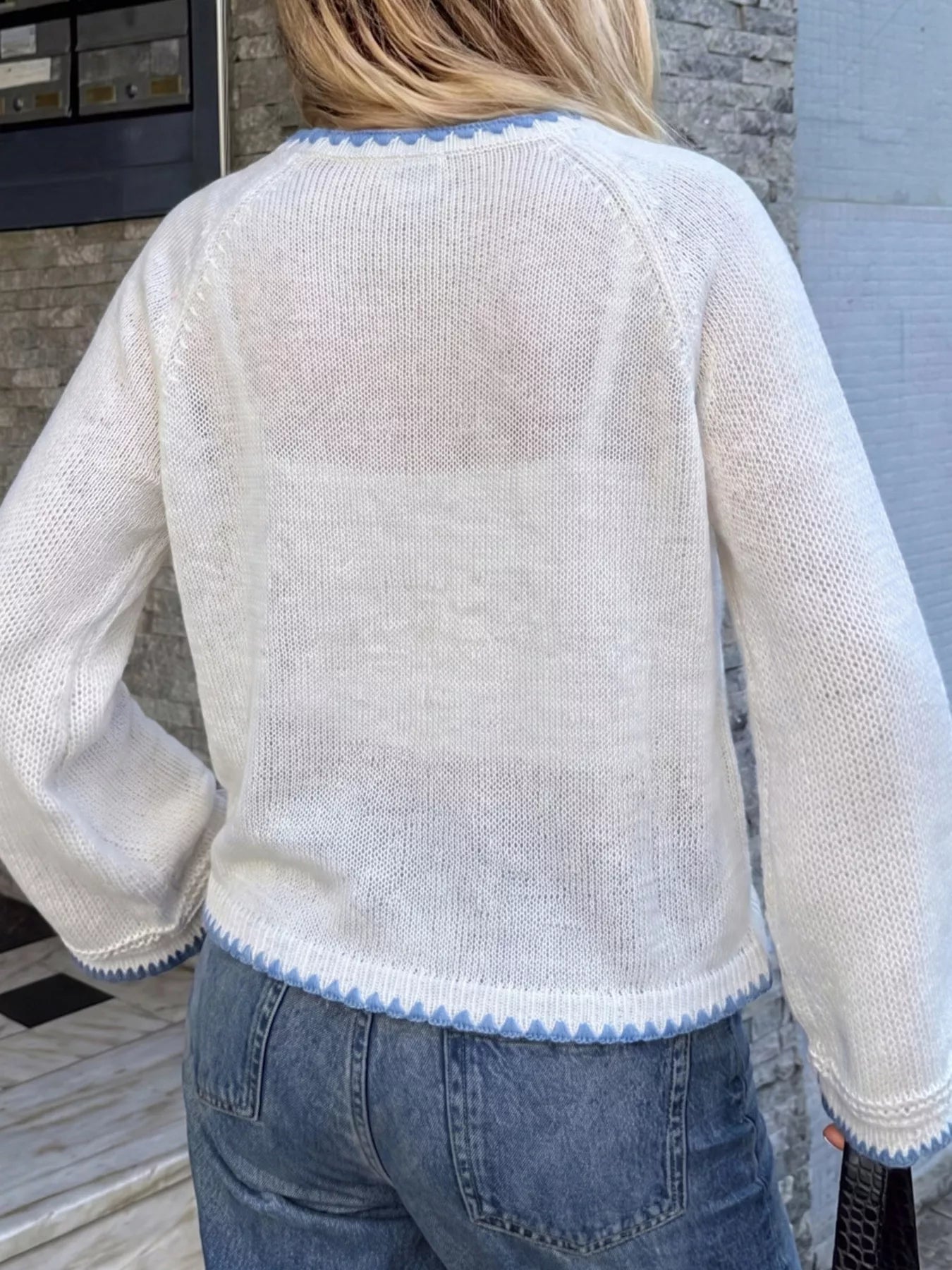 Fish Contrast Trim Knit Top