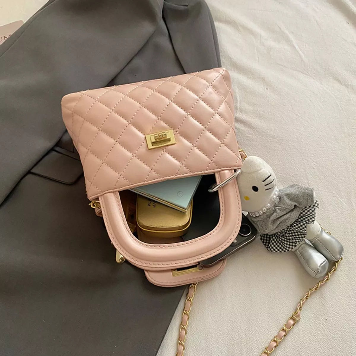 Quilted Chain Strap Crossbody Bag