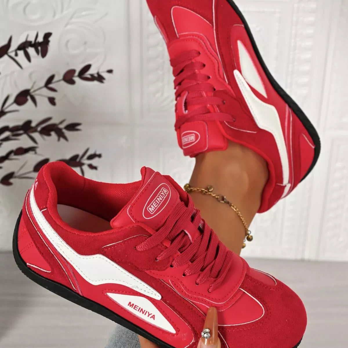 Round Toe Lace Up Sneakers