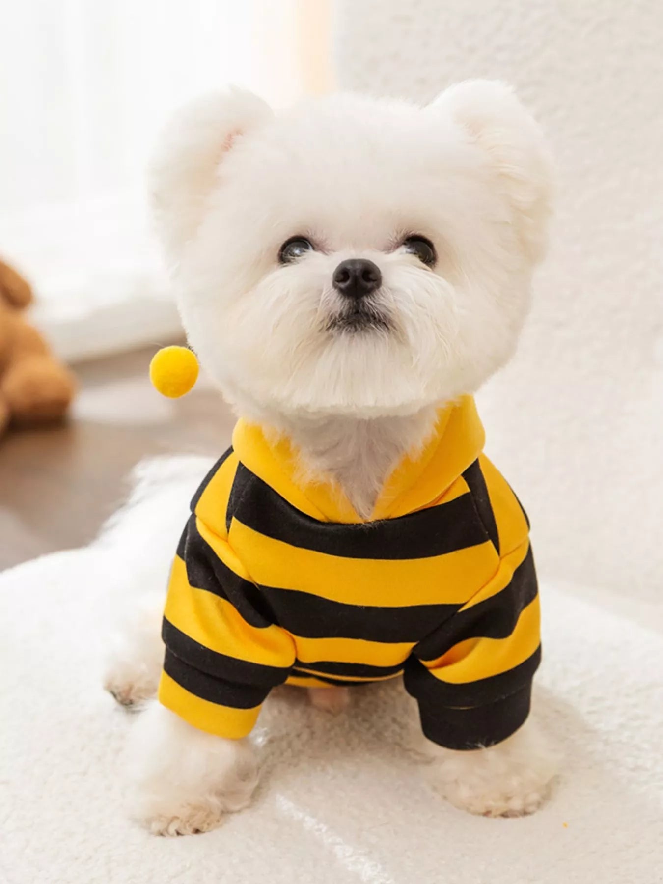 Soft Warm Pet Hoodie – Stretchy Polyester