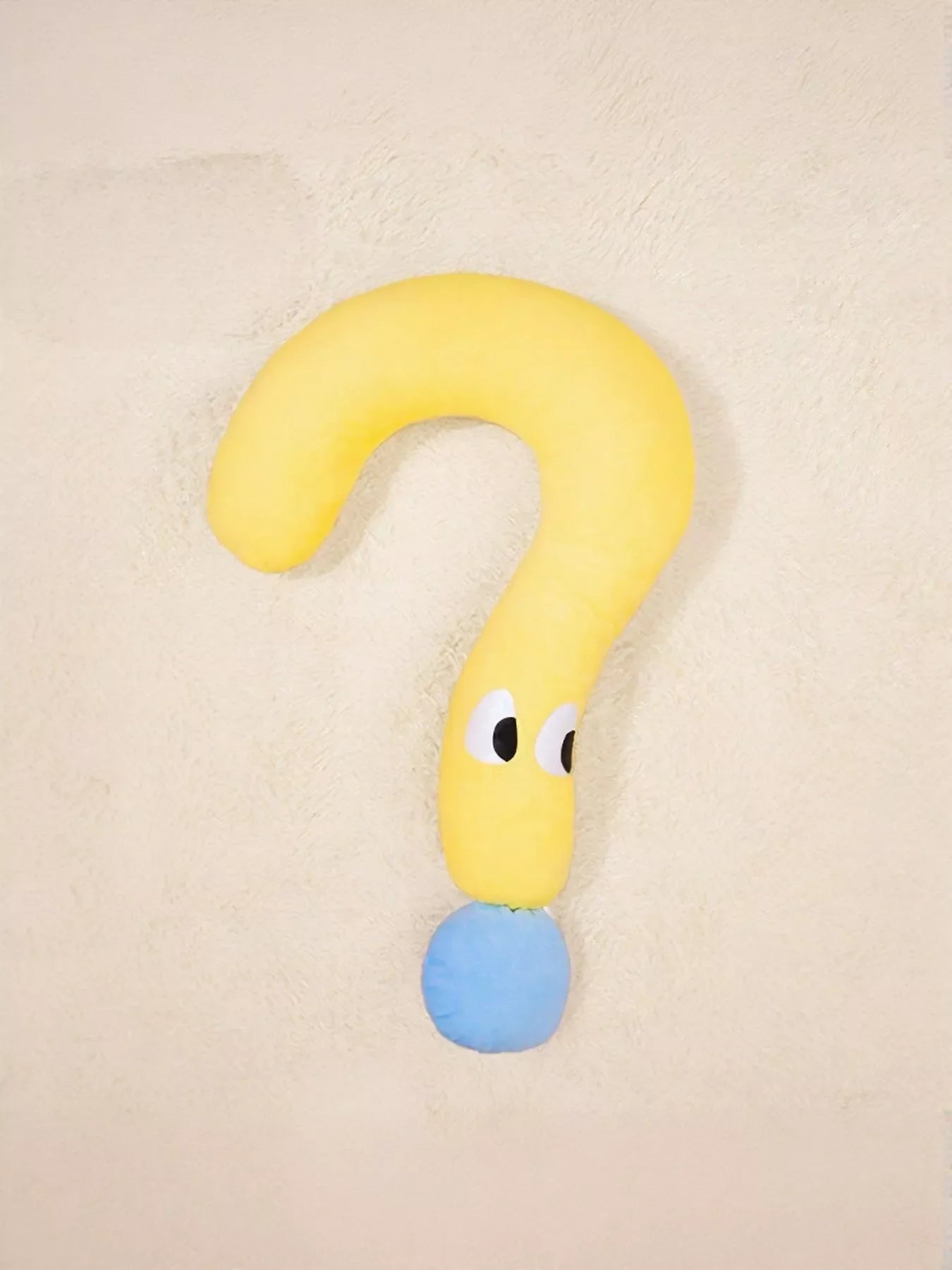Question Mark Shaped Plush Pet Bed