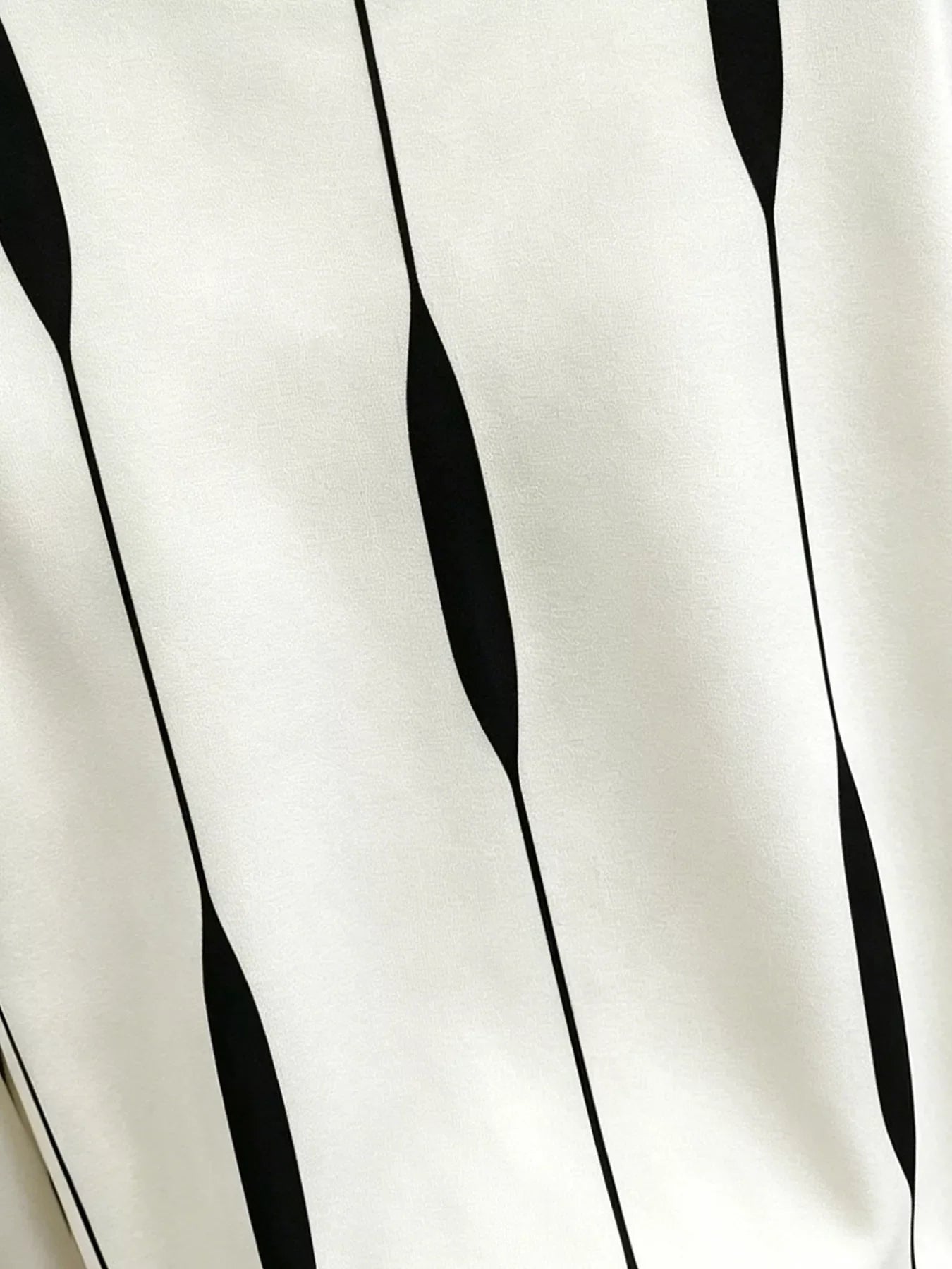 Contrast Vertical Stripe Long Sleeve Blouse