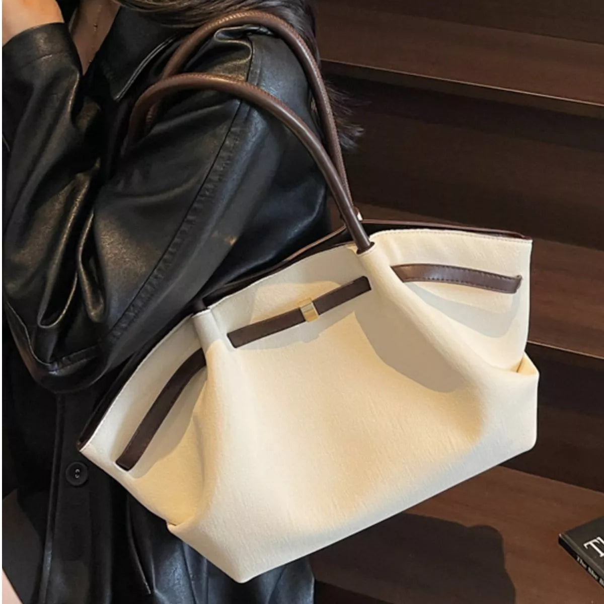 Large Capacity Shoulder Bag