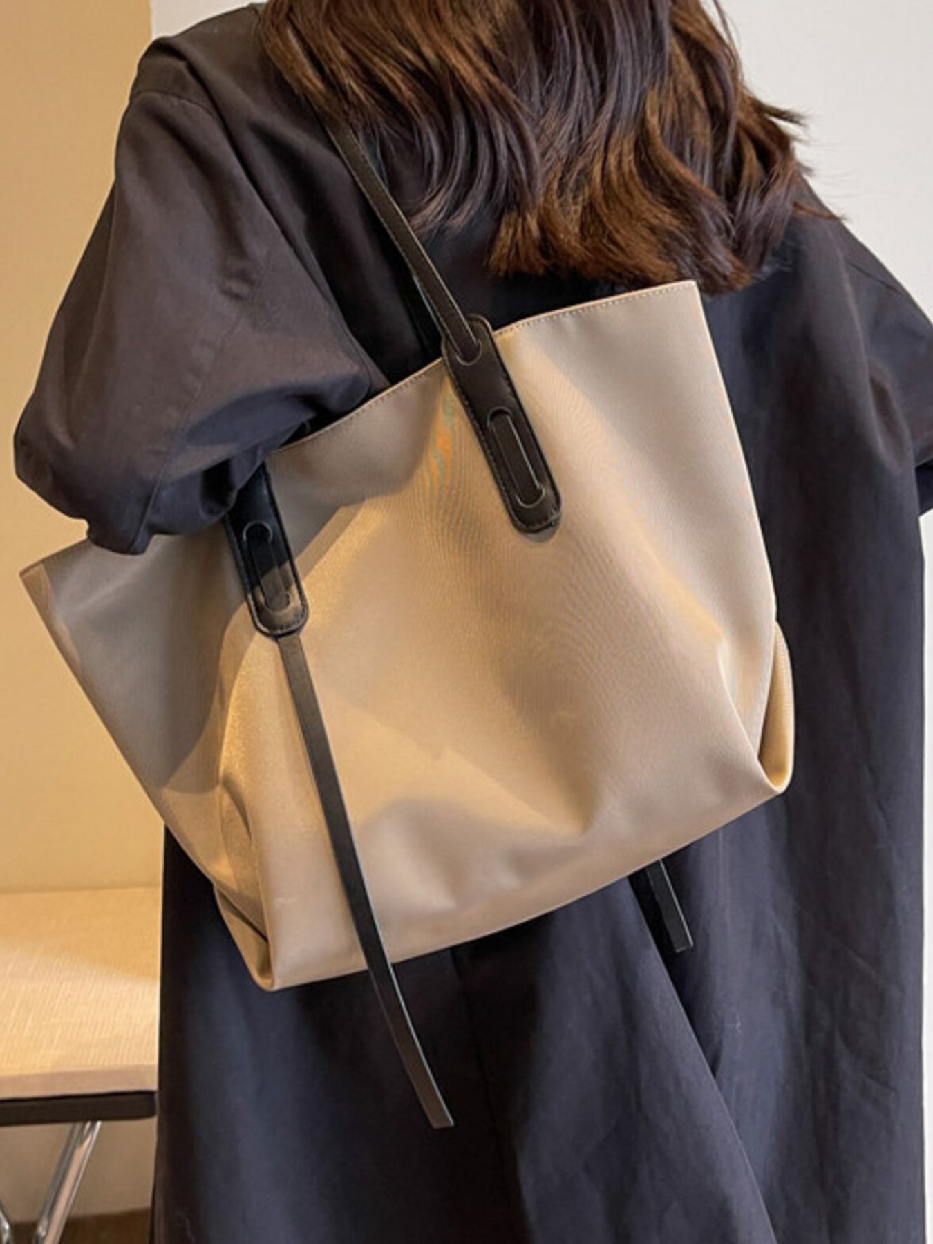 Large Capacity Tote Bag