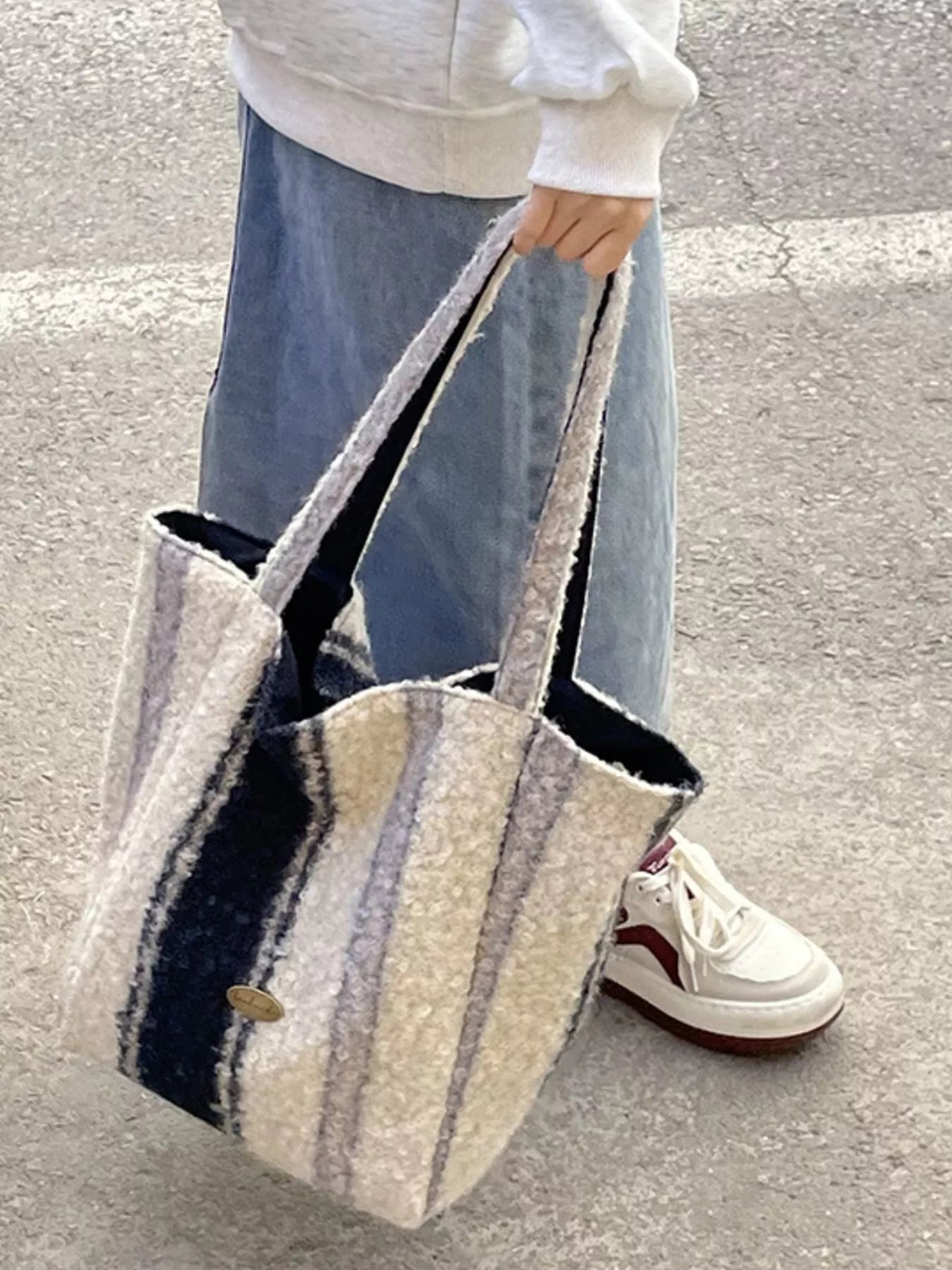Lightweight Tote Bag