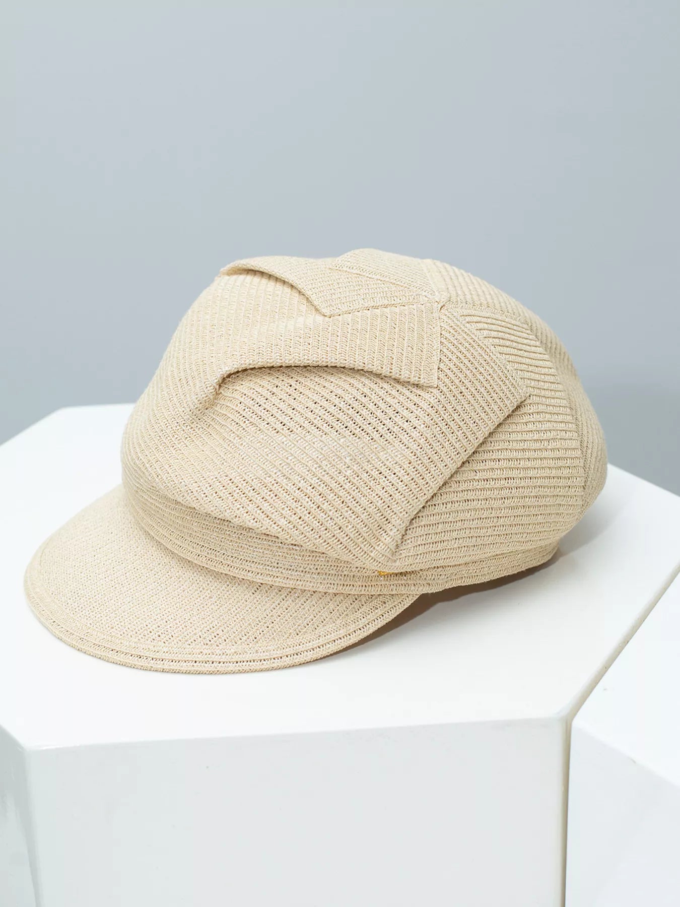 Lightweight Woven Newsboy Cap