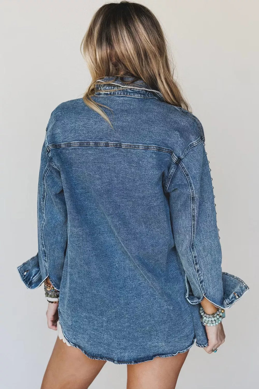 Rivet Embellished Western Style Regular Fit Long Sleeve Denim Jacket