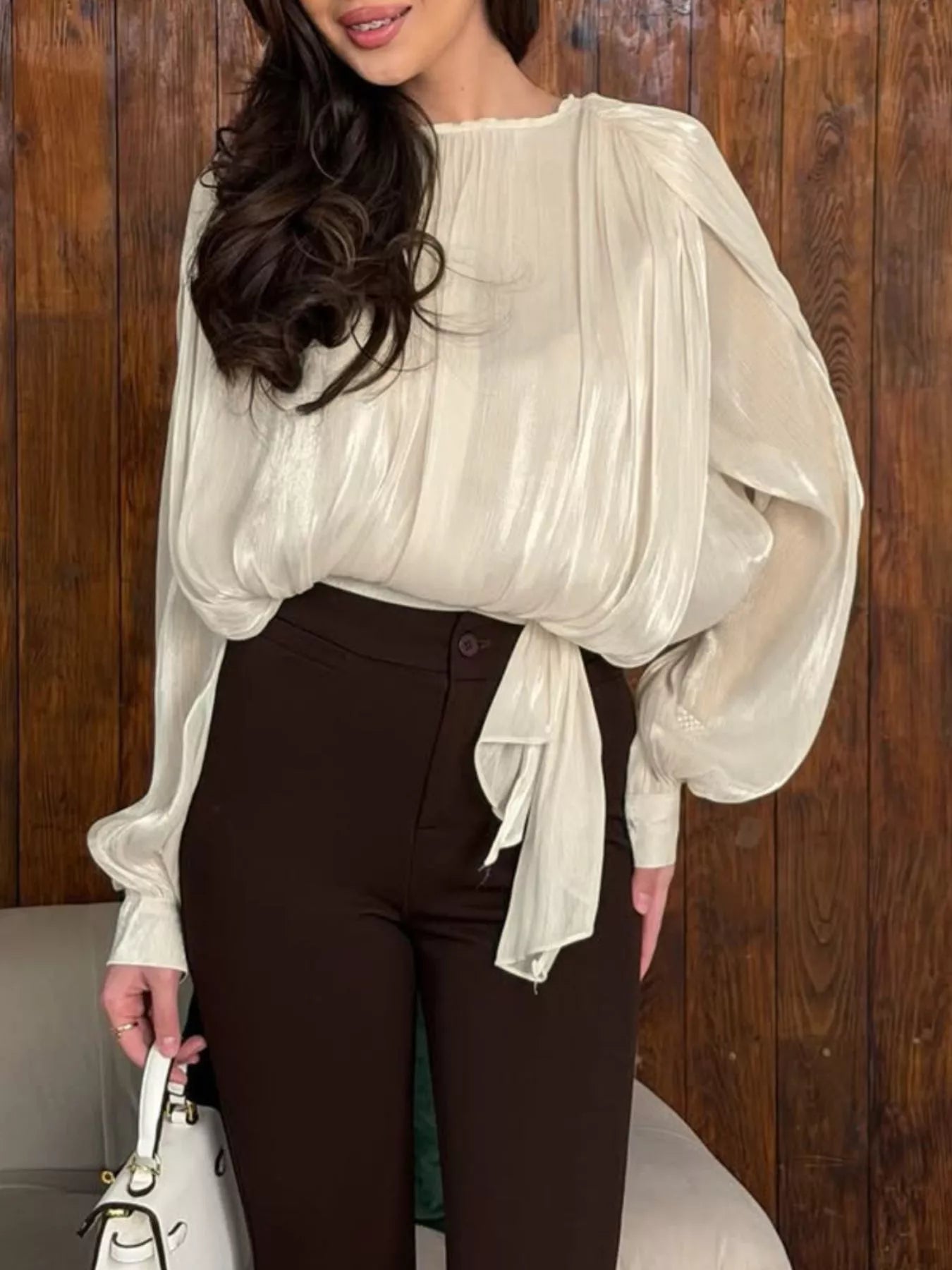 Tie-Front Detail Long Sleeve Blosue