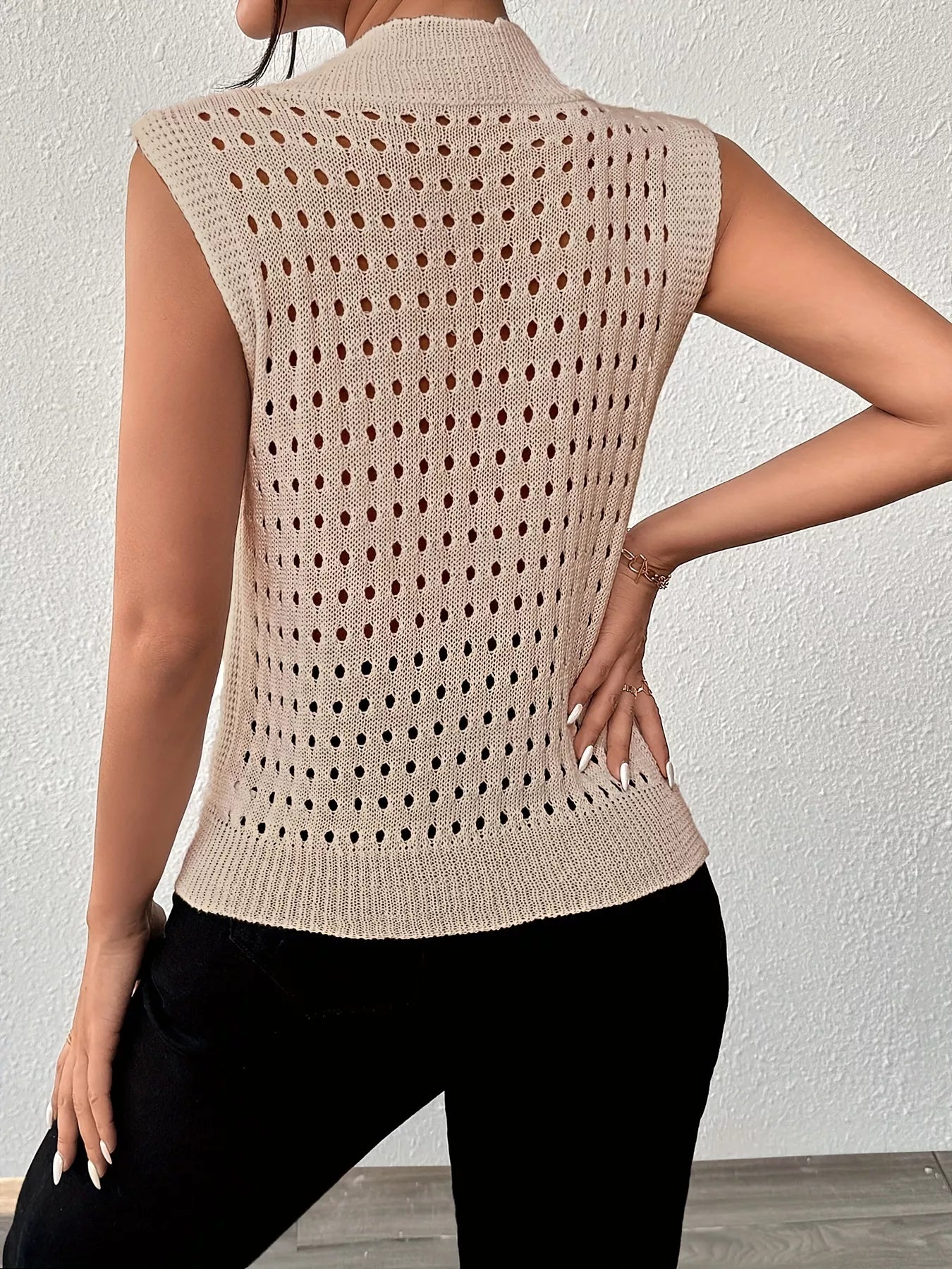 Hollow Out Round Neck Knit Tank