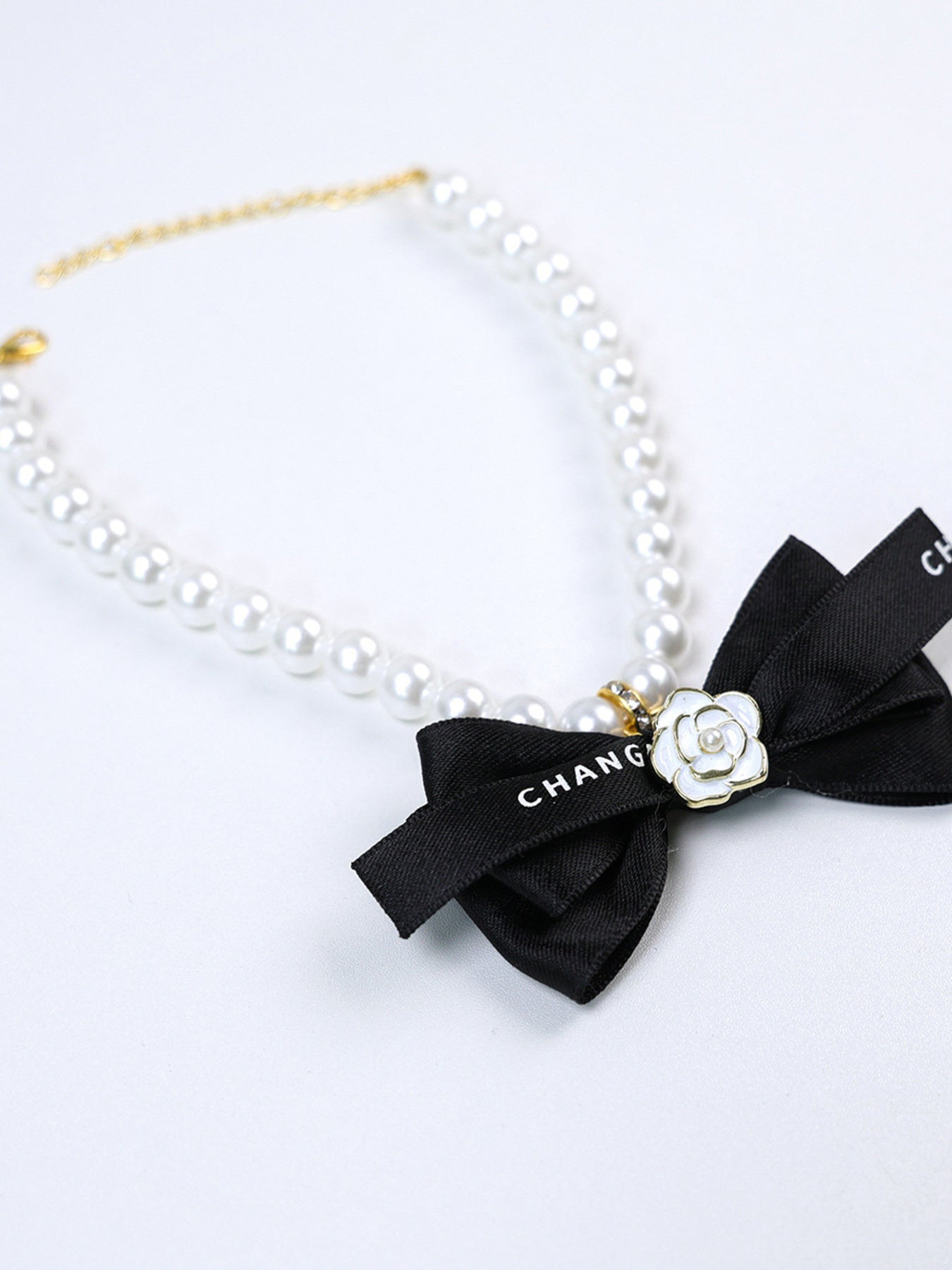 Pearl Bowknot Pet Necklace