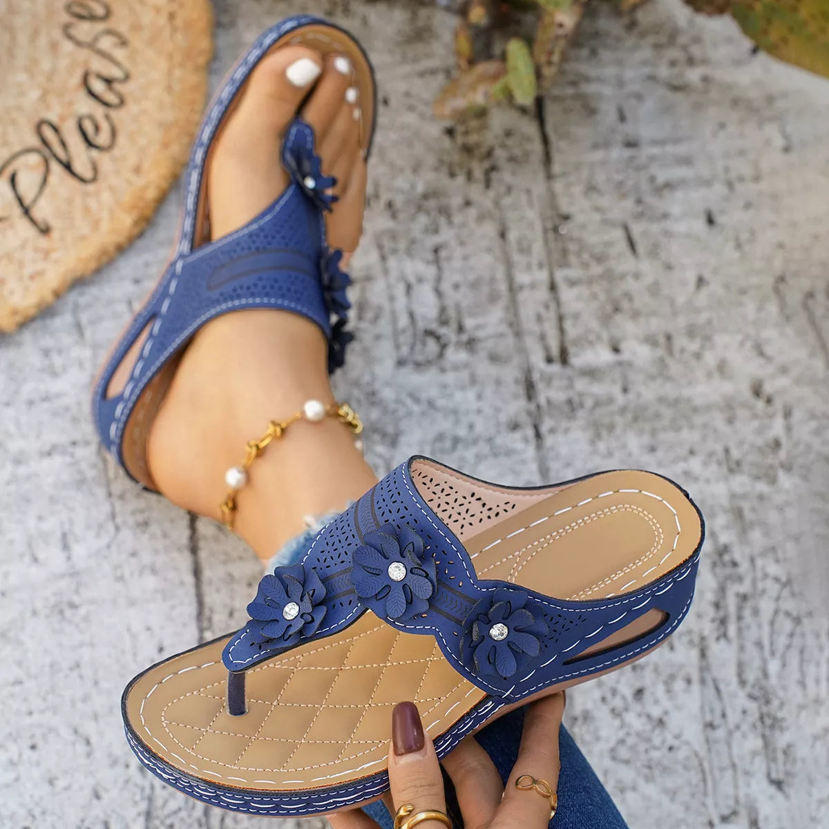 Toe Post Wedge Sandals