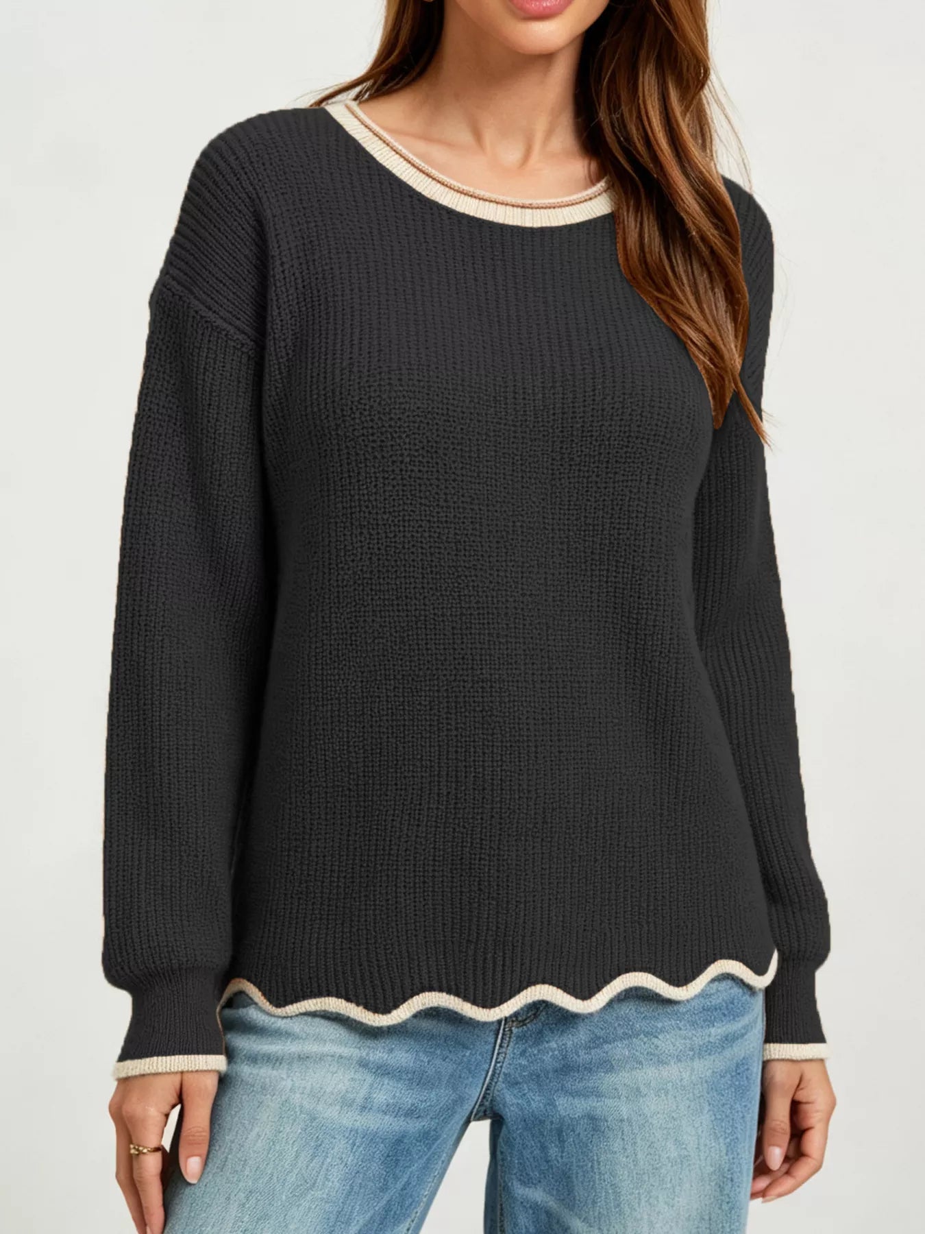 Contrast Trim Scalloped Hem Ribbed Knit Sweater