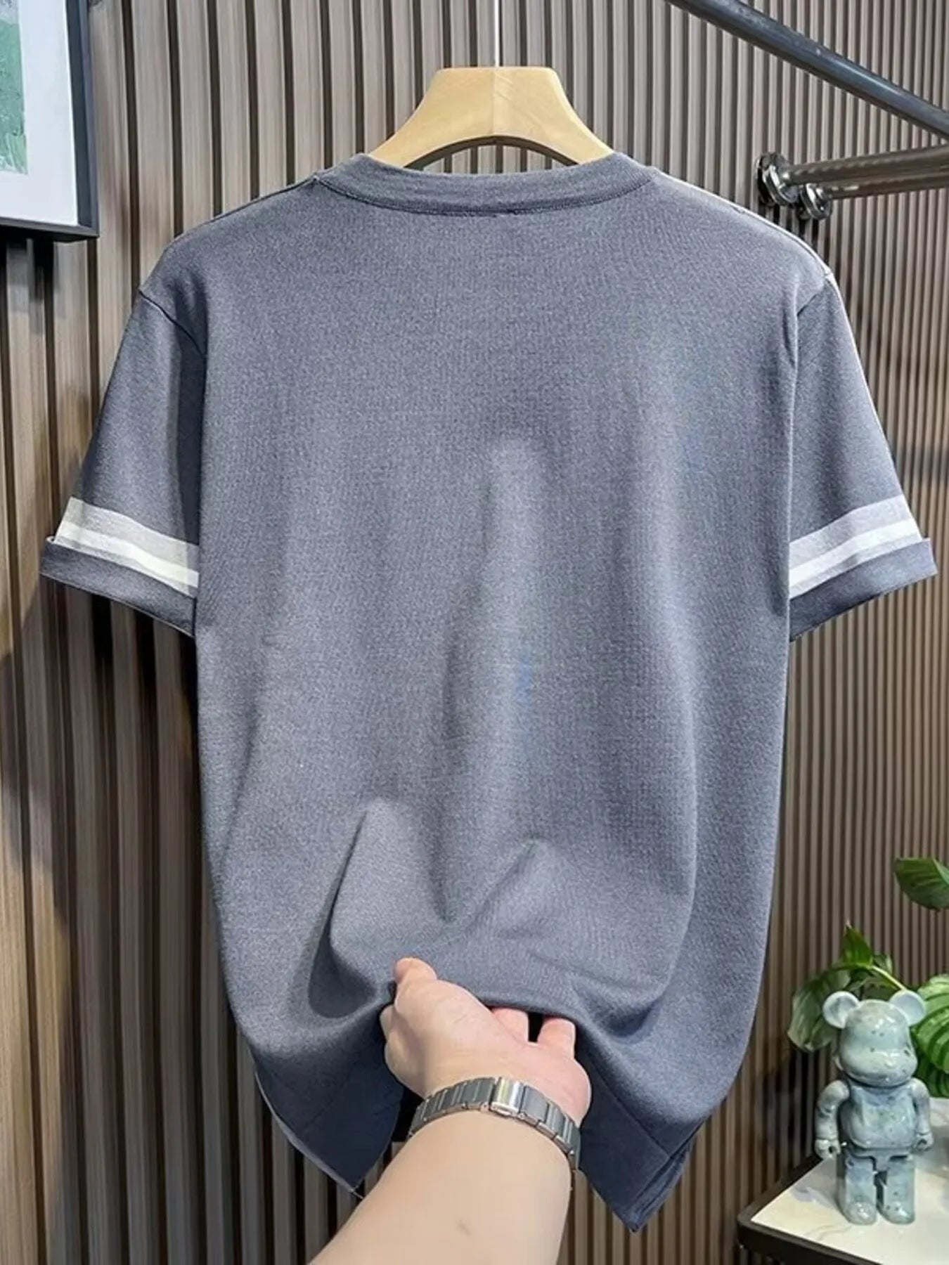 Men's Full Size Contrast Shoulder Stripes Round Neck T-Shirt Plus Size