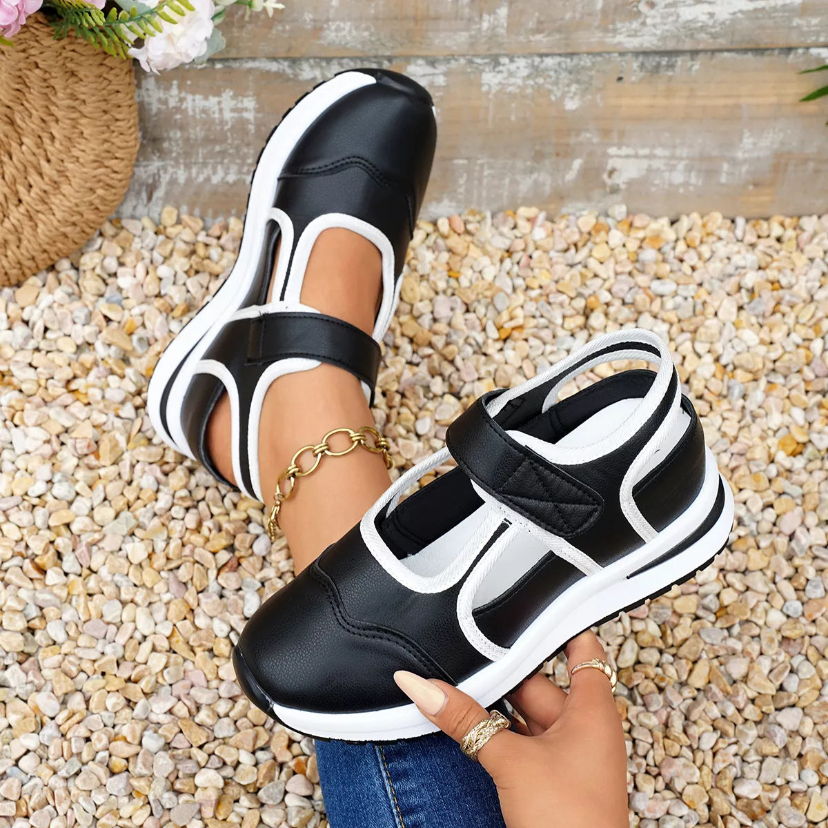 Round Toe Sandals