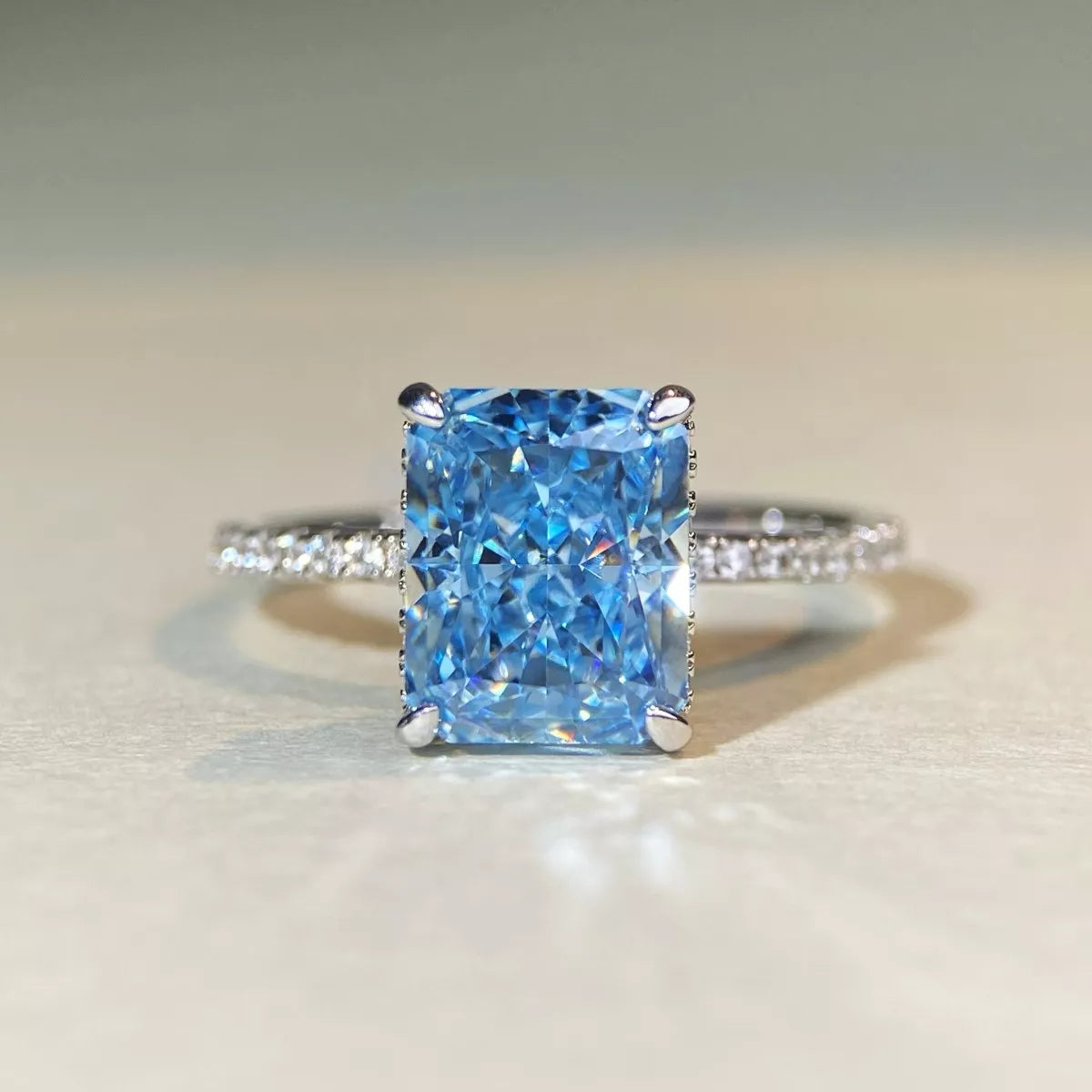 925 Sterling Silver Zircon Geometric Ring