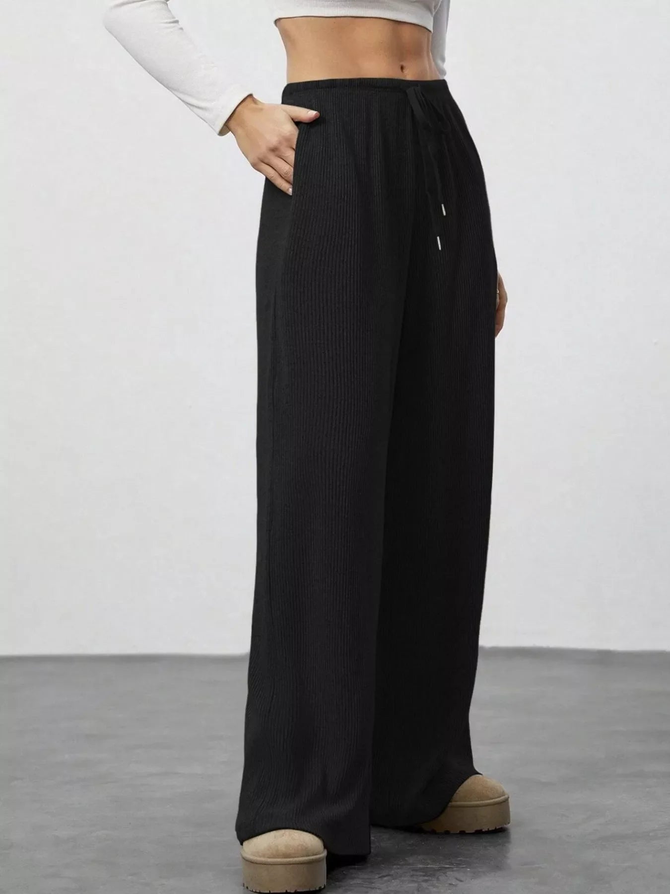 Relaxed Fit Drawstring Pants