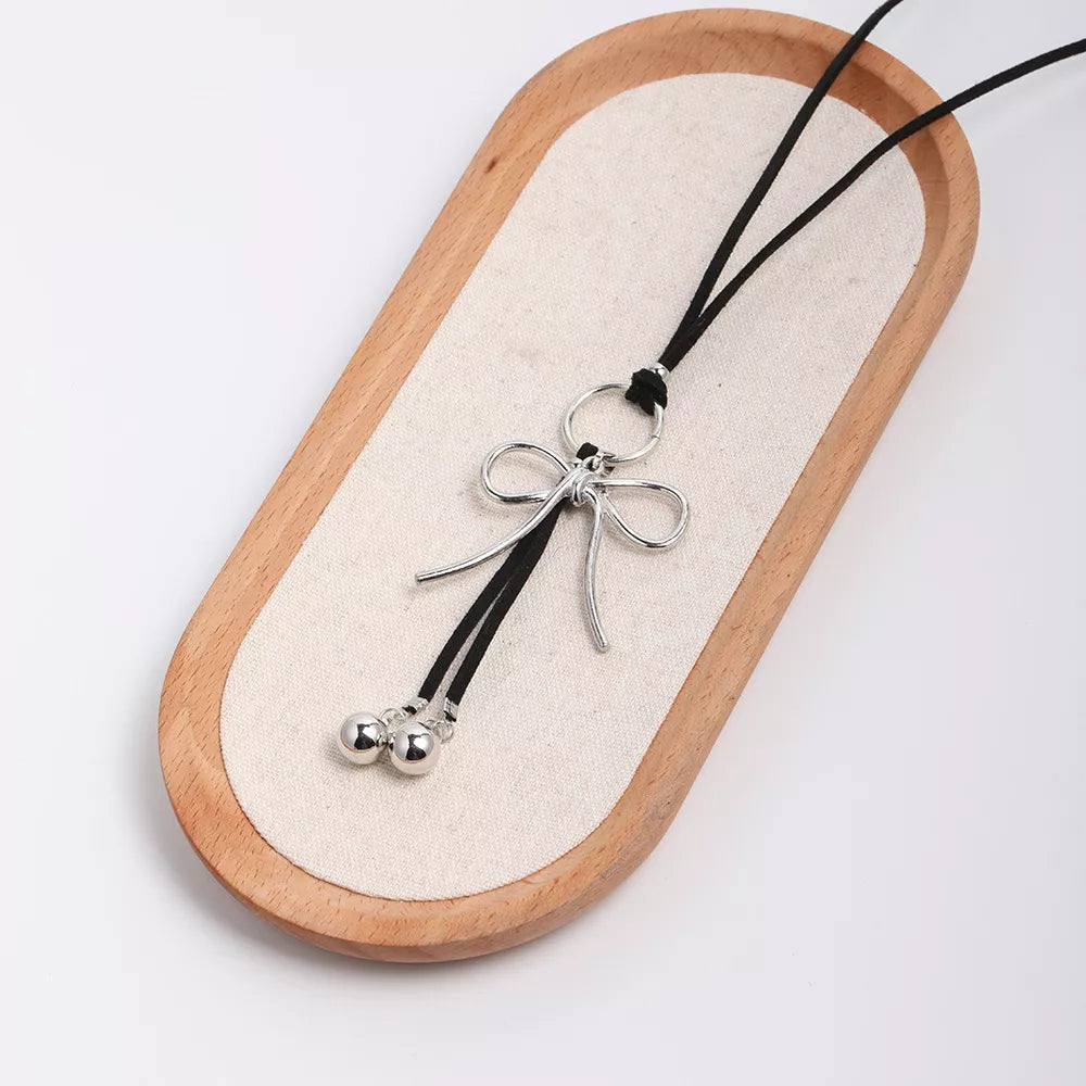 Elegant Bow Pendant Necklace