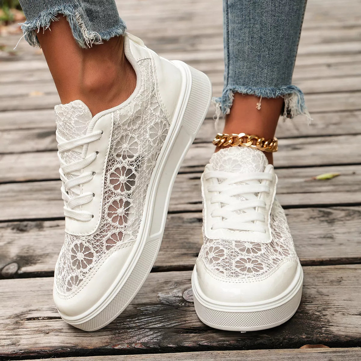 Round Toe Lace Sneakers