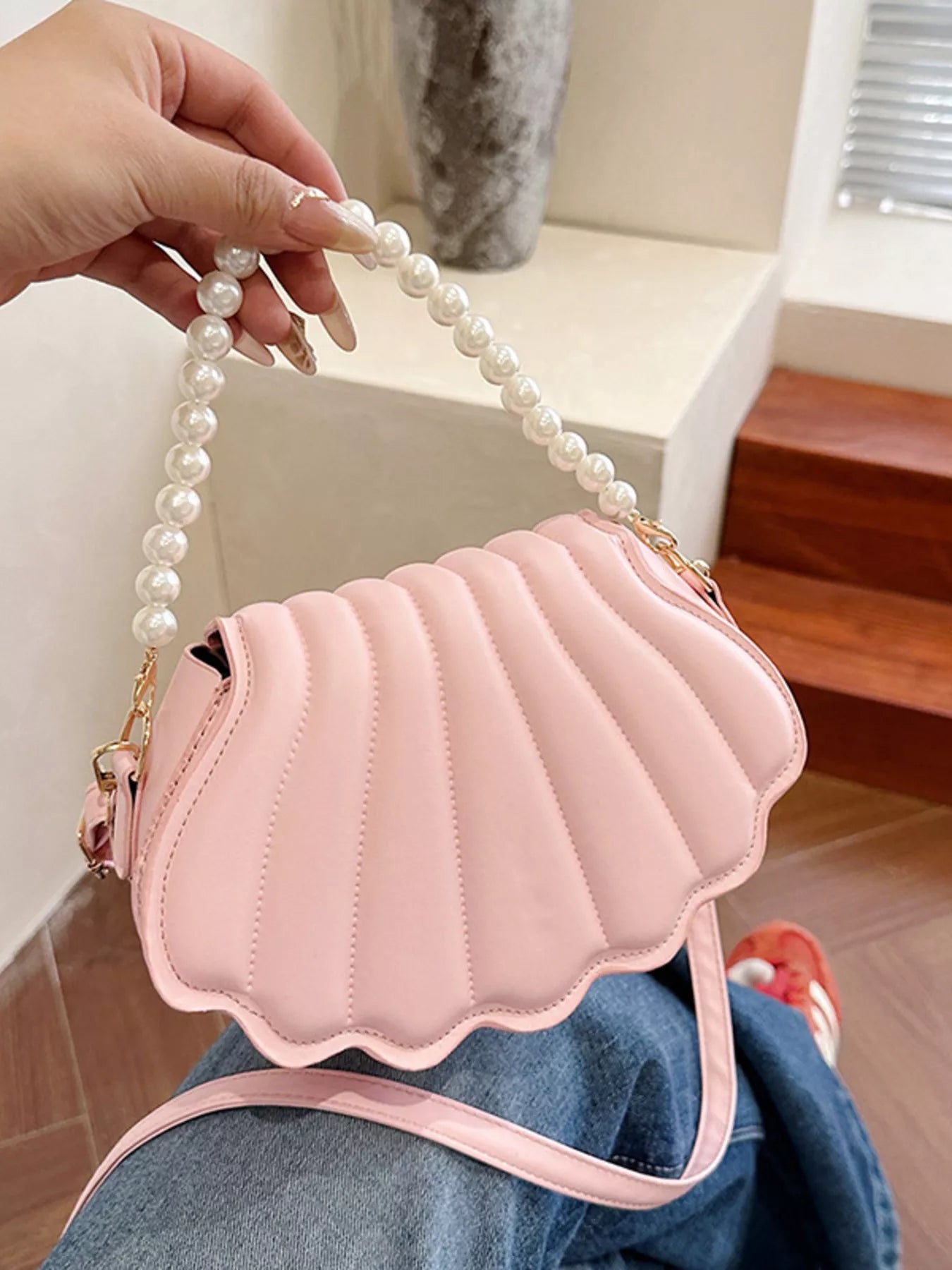 Shell-Shaped Pearl Decor Crossbody Bag