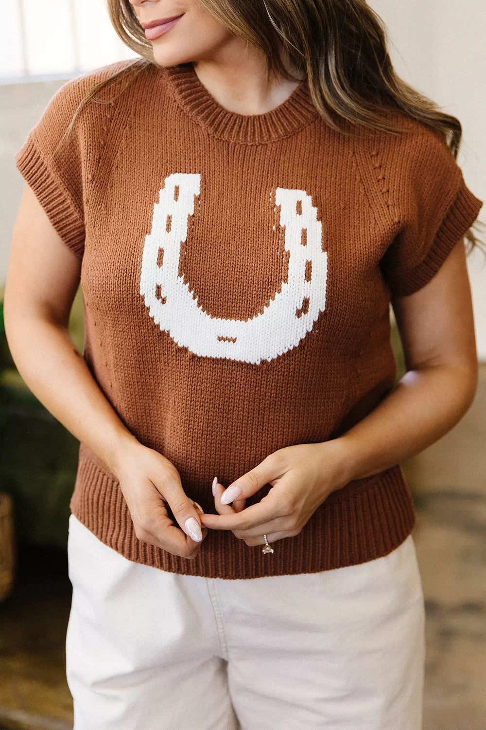 Western Horseshoe Pattern Short Sleeve Knit Sweater