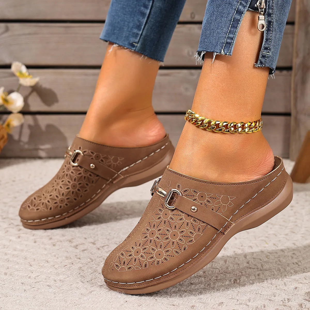 Round Toe Wedge Sandals
